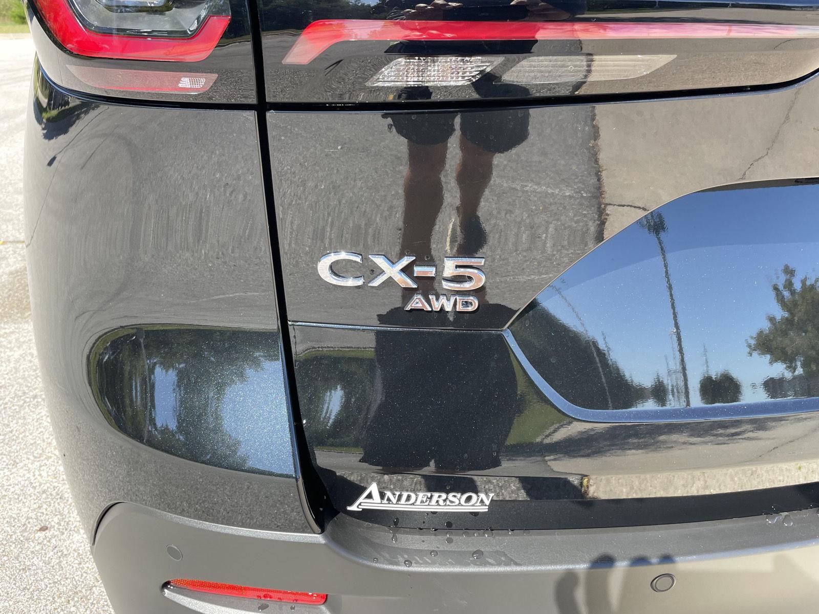Vehicle photo 35