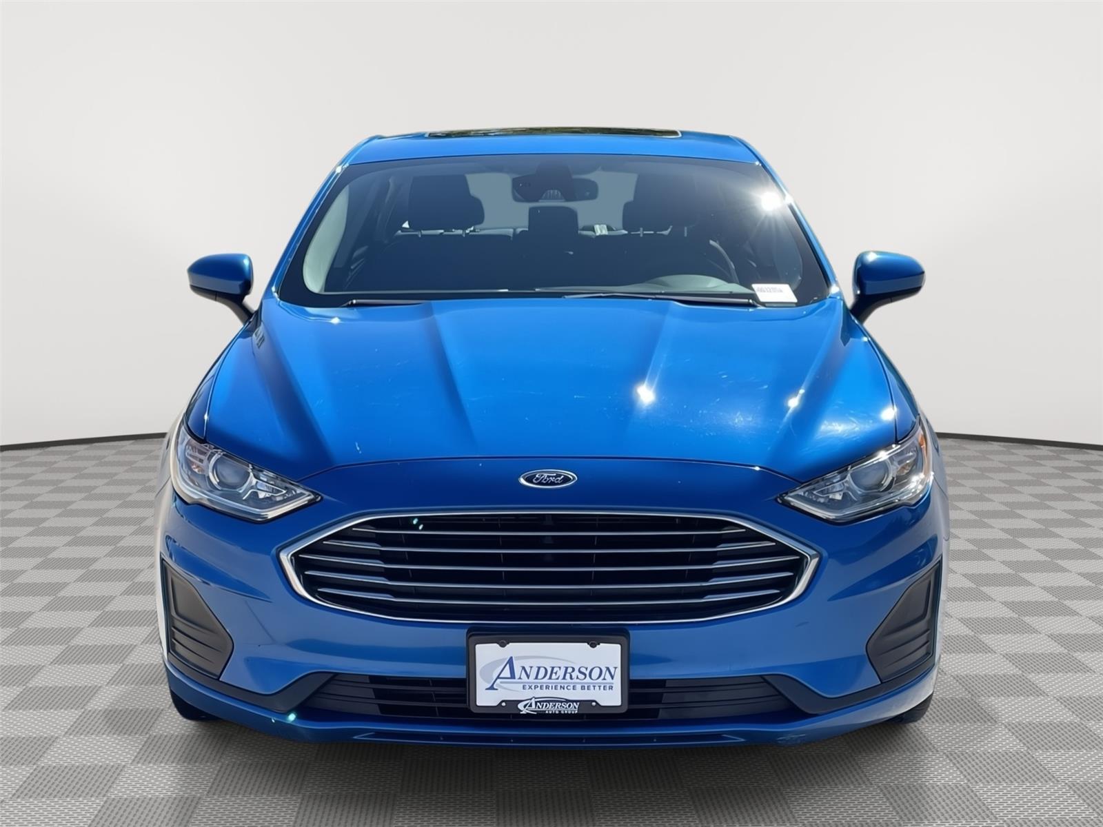 Vehicle photo 4
