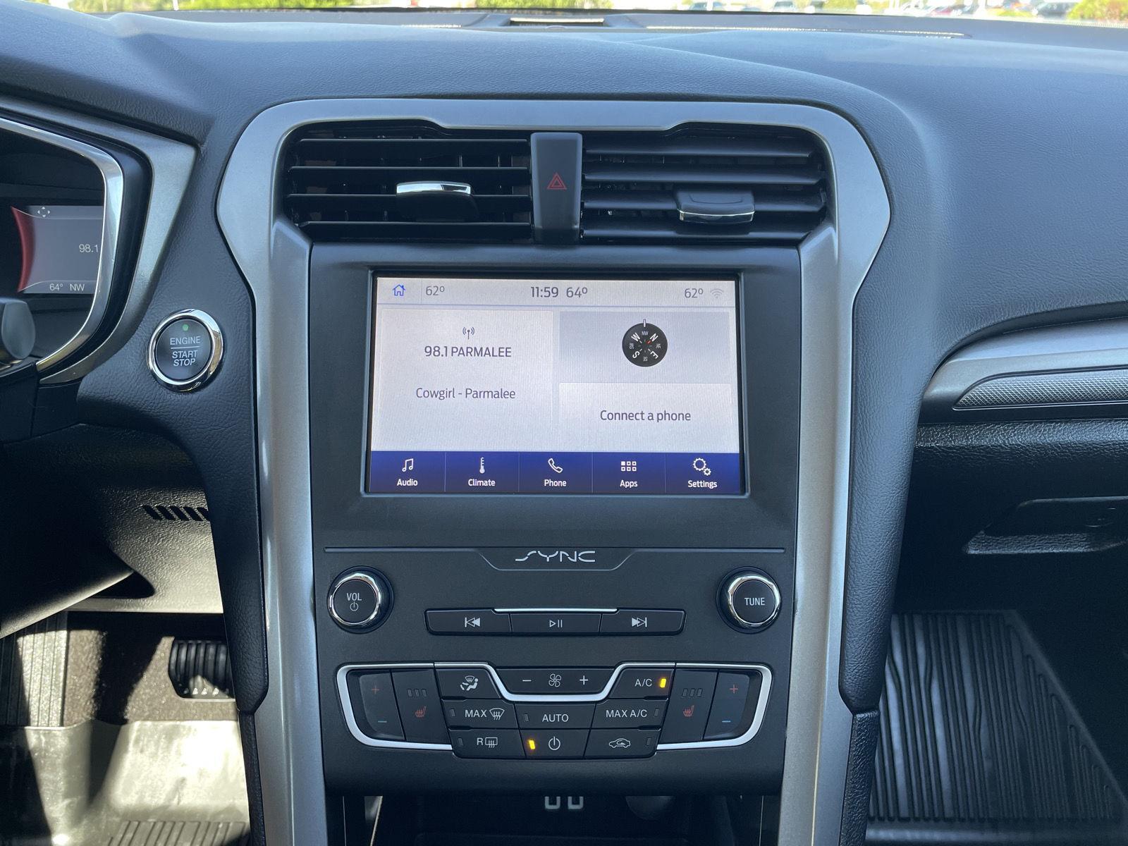 Vehicle photo 22