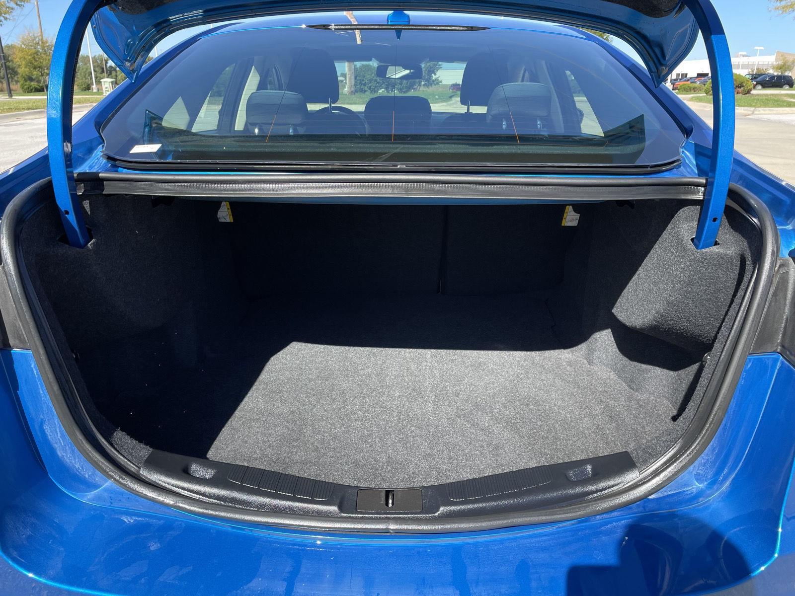 Vehicle photo 33