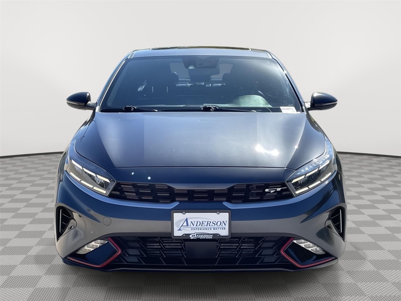 Vehicle photo 4