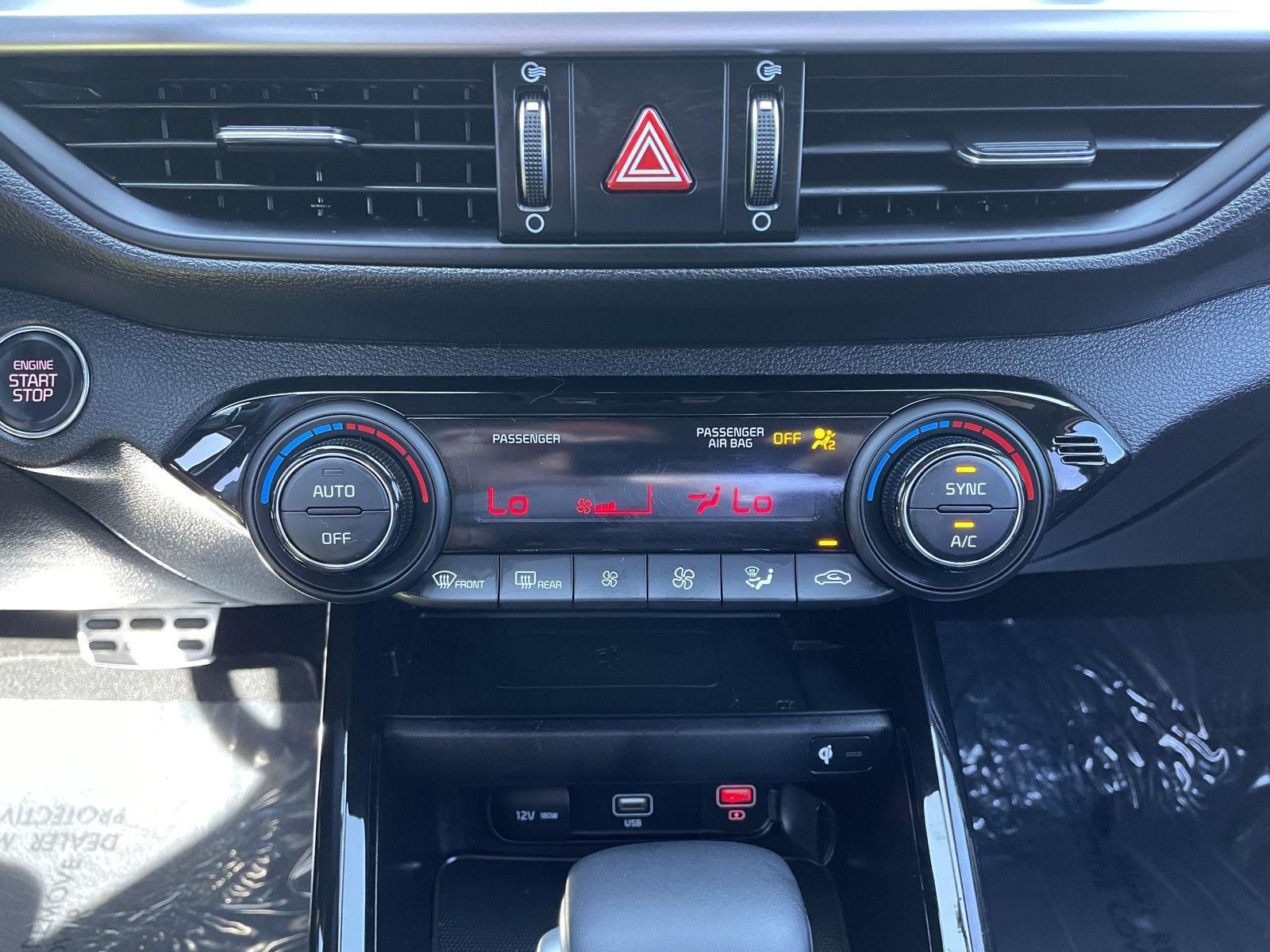 Vehicle photo 25