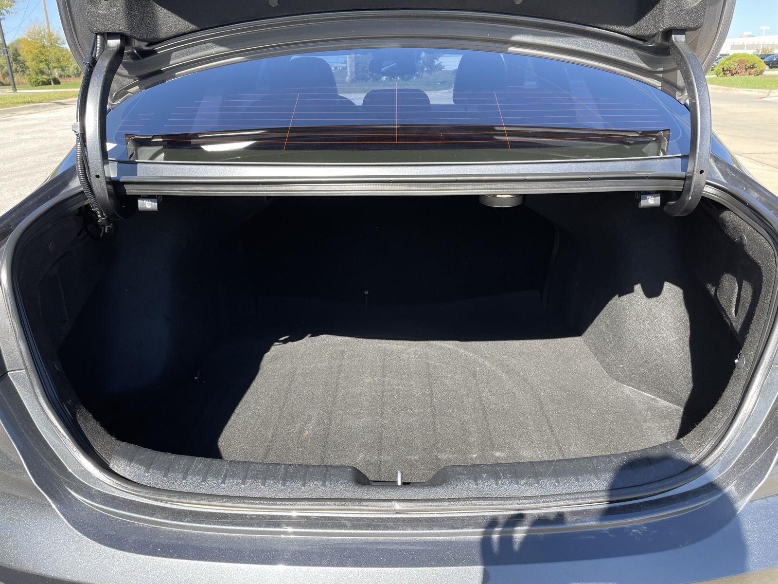 Vehicle photo 35