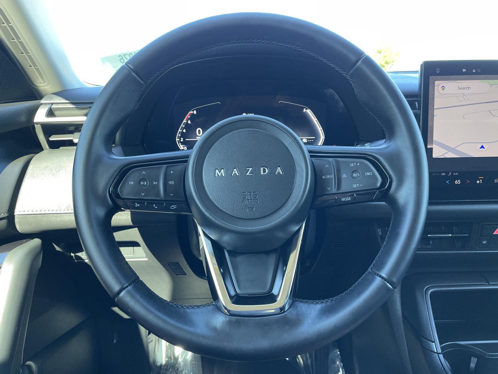 Vehicle photo 12