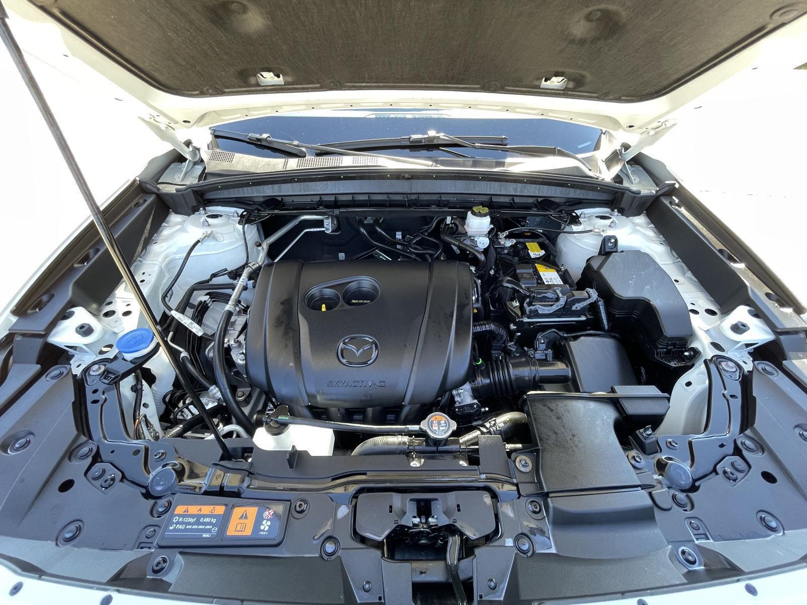 Vehicle photo 32