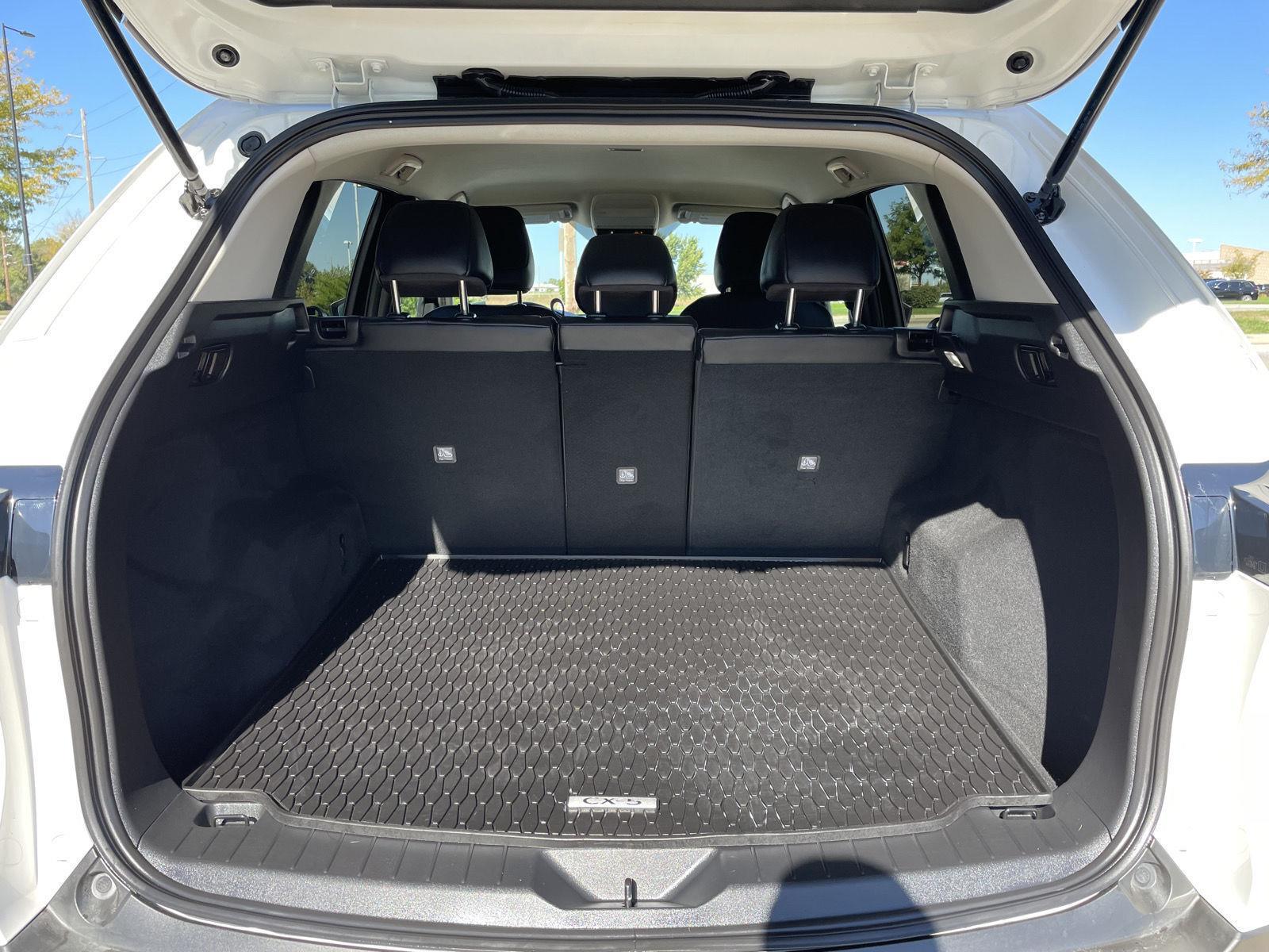Vehicle photo 33