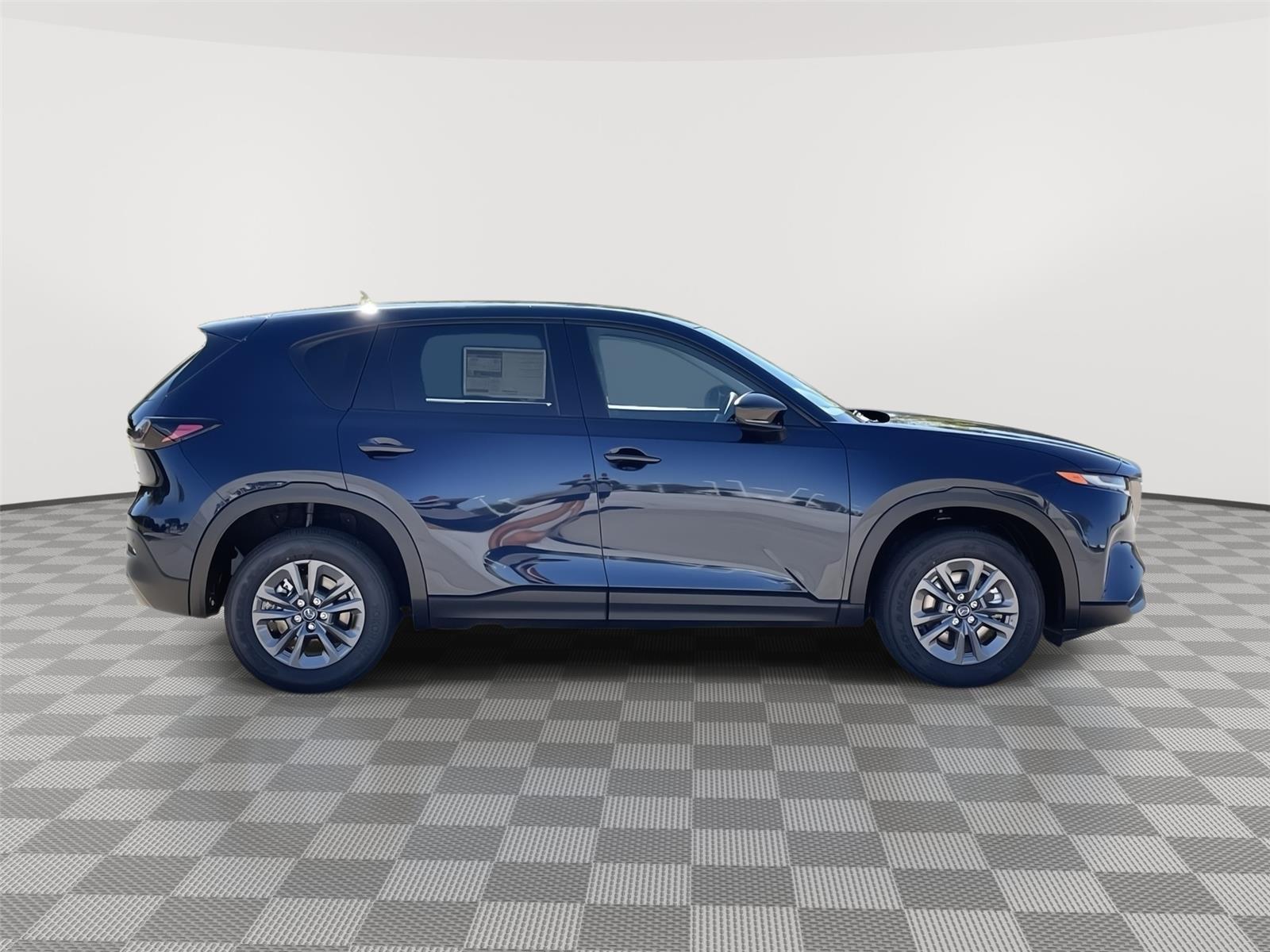 Vehicle photo 7