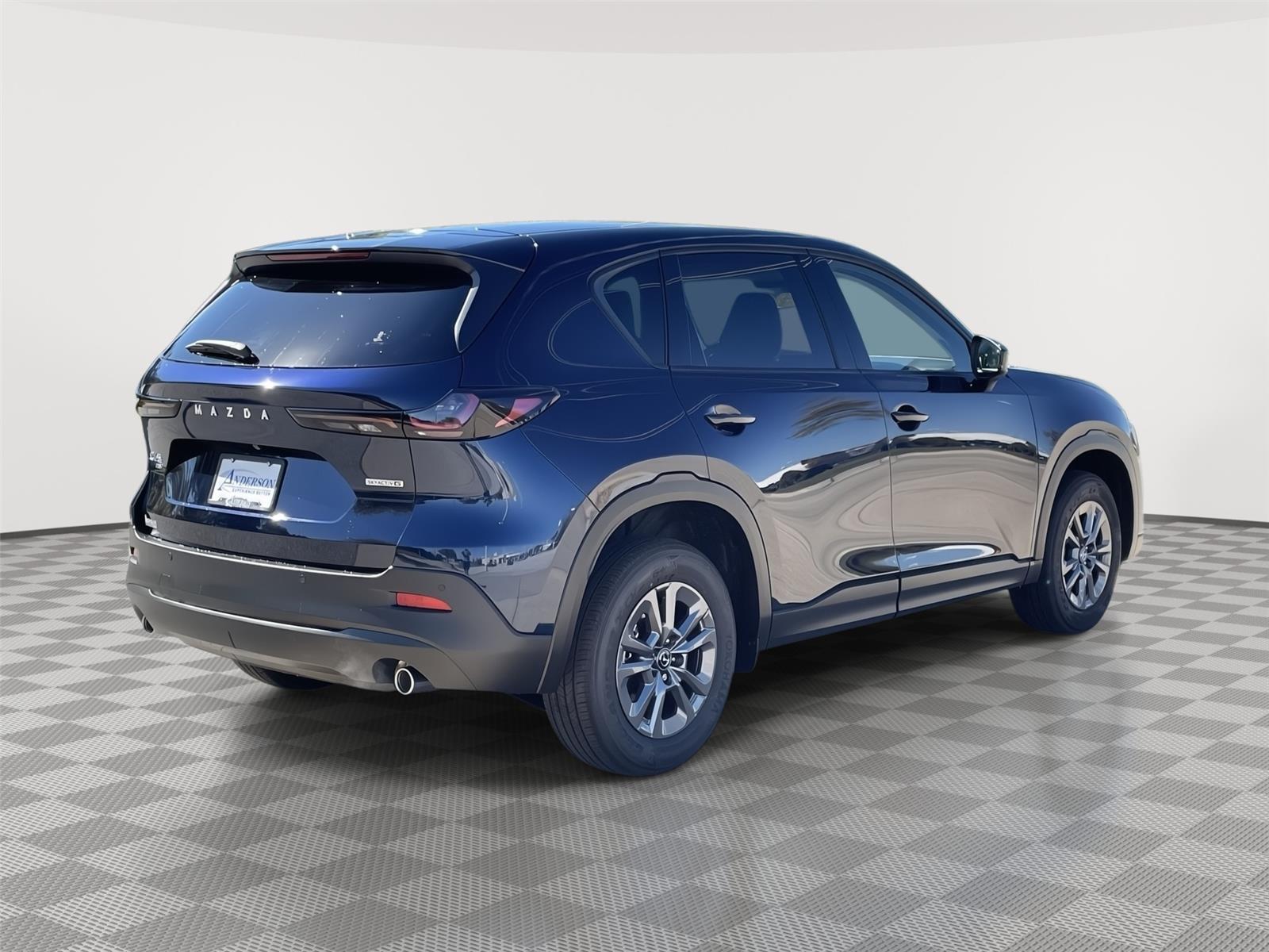 Vehicle photo 8