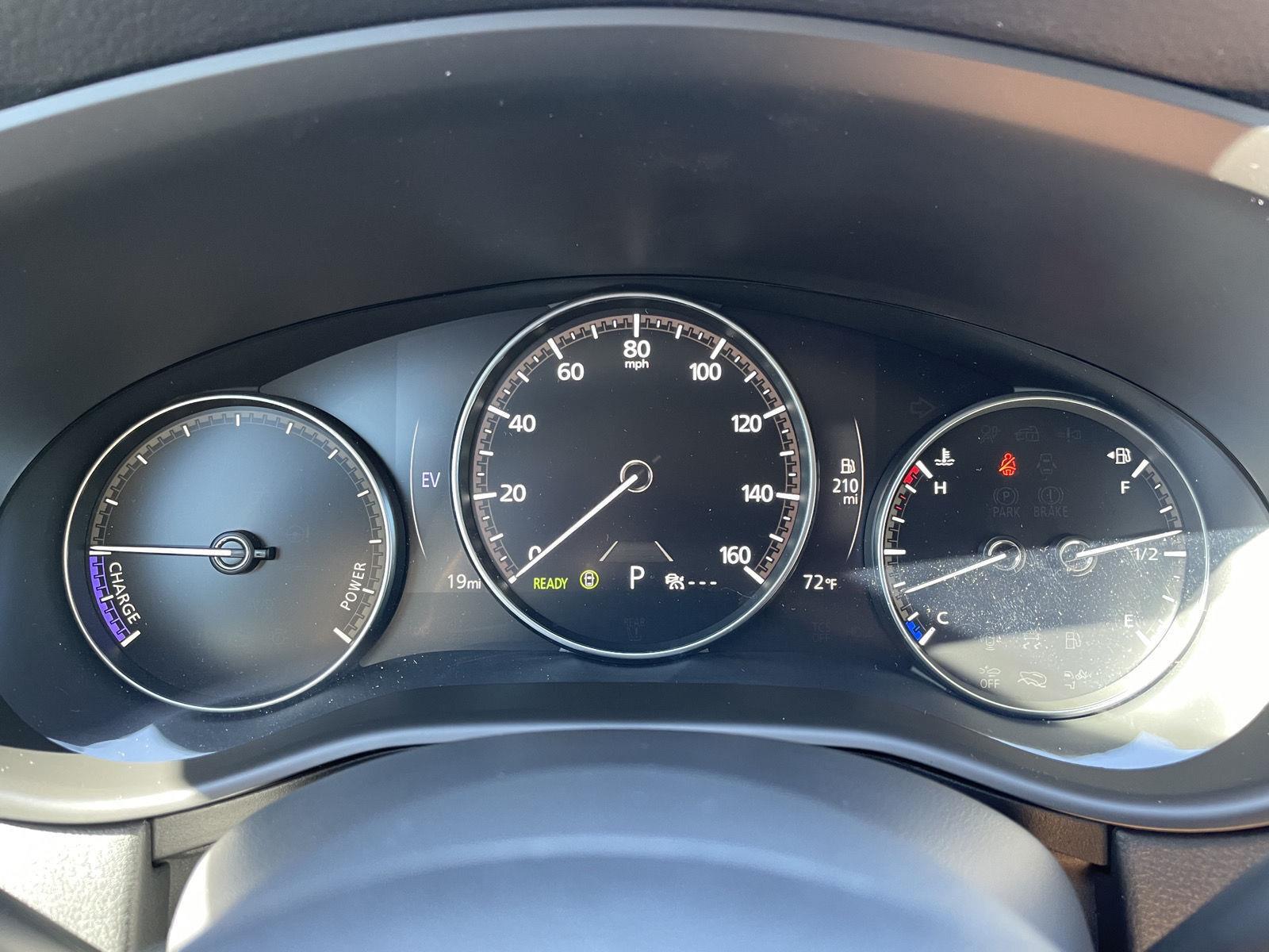 Vehicle photo 15