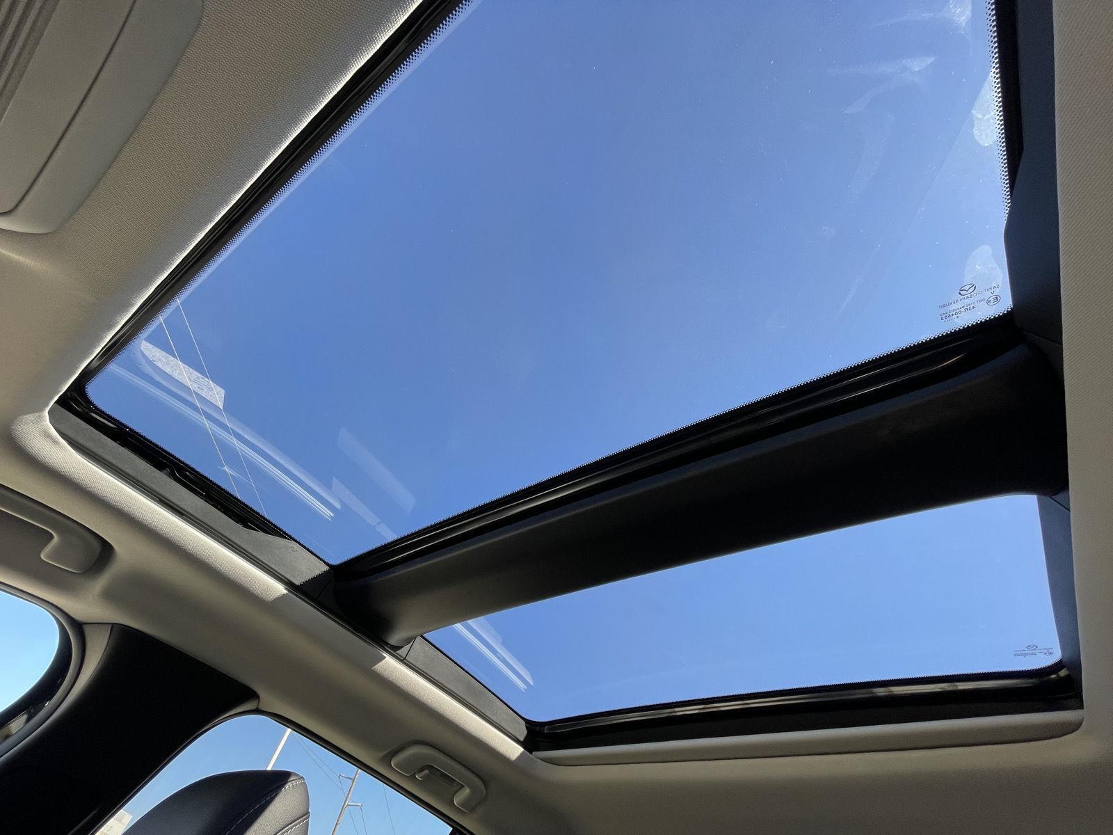 Vehicle photo 22