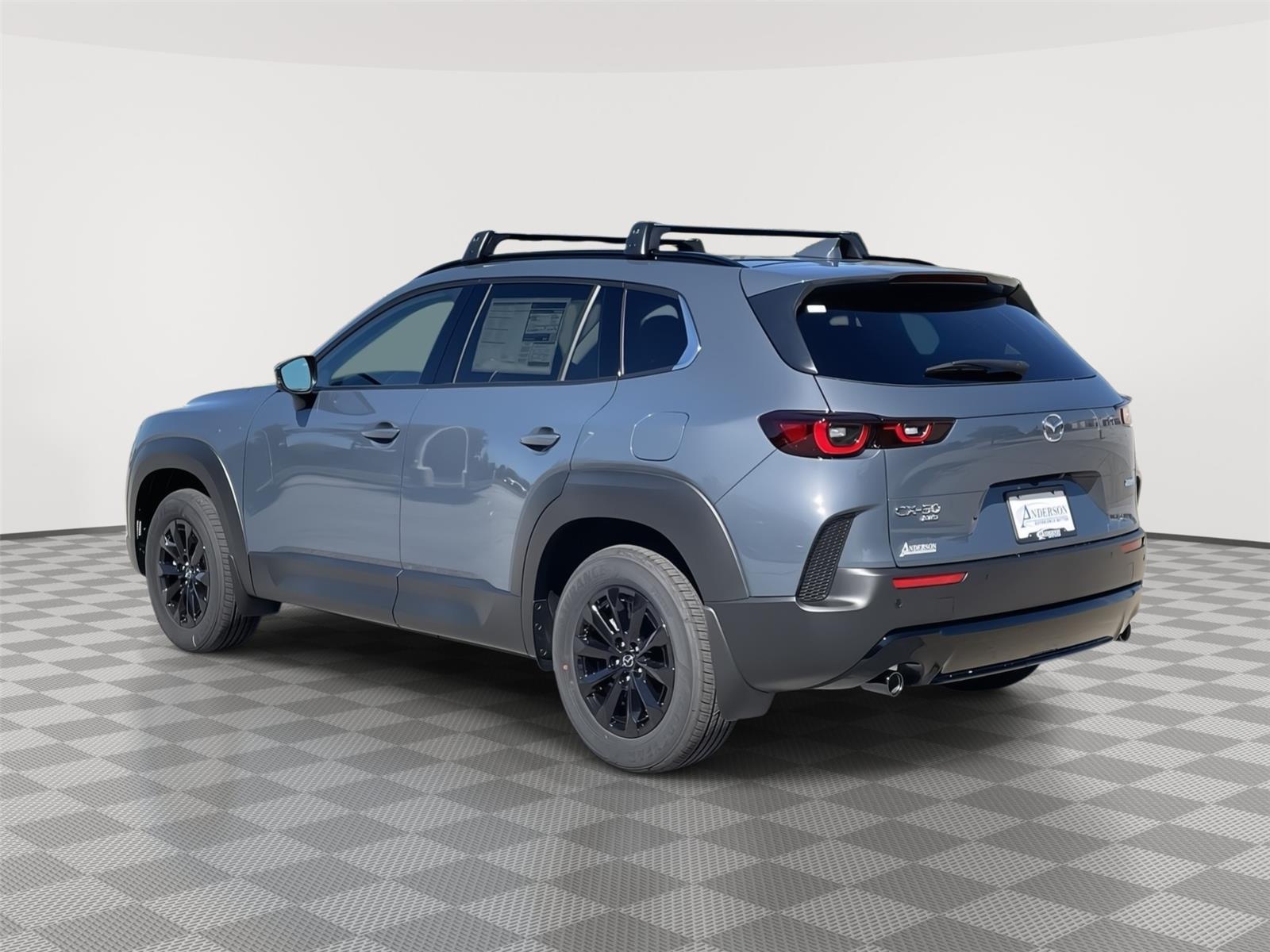 Vehicle photo 10