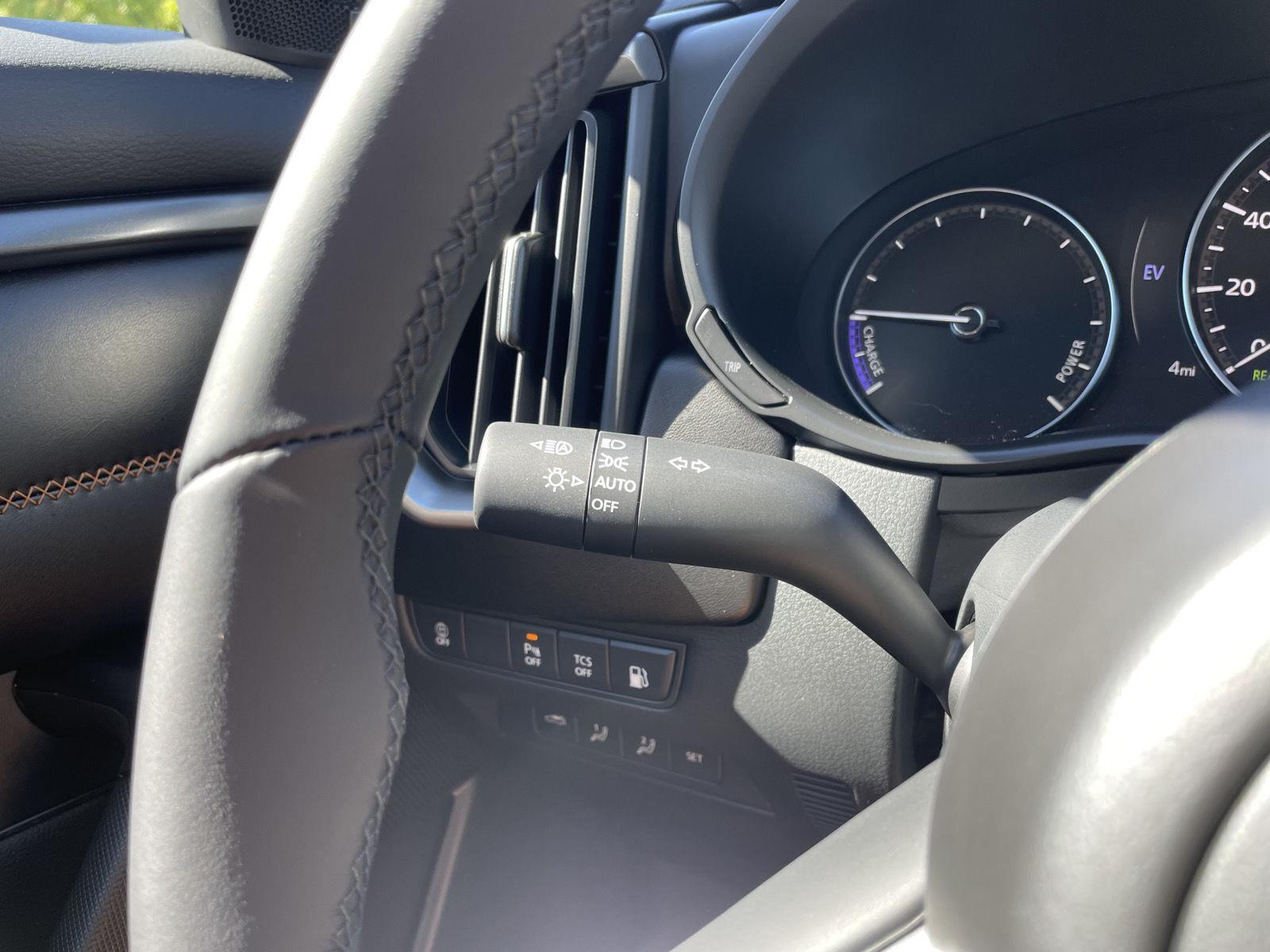 Vehicle photo 16