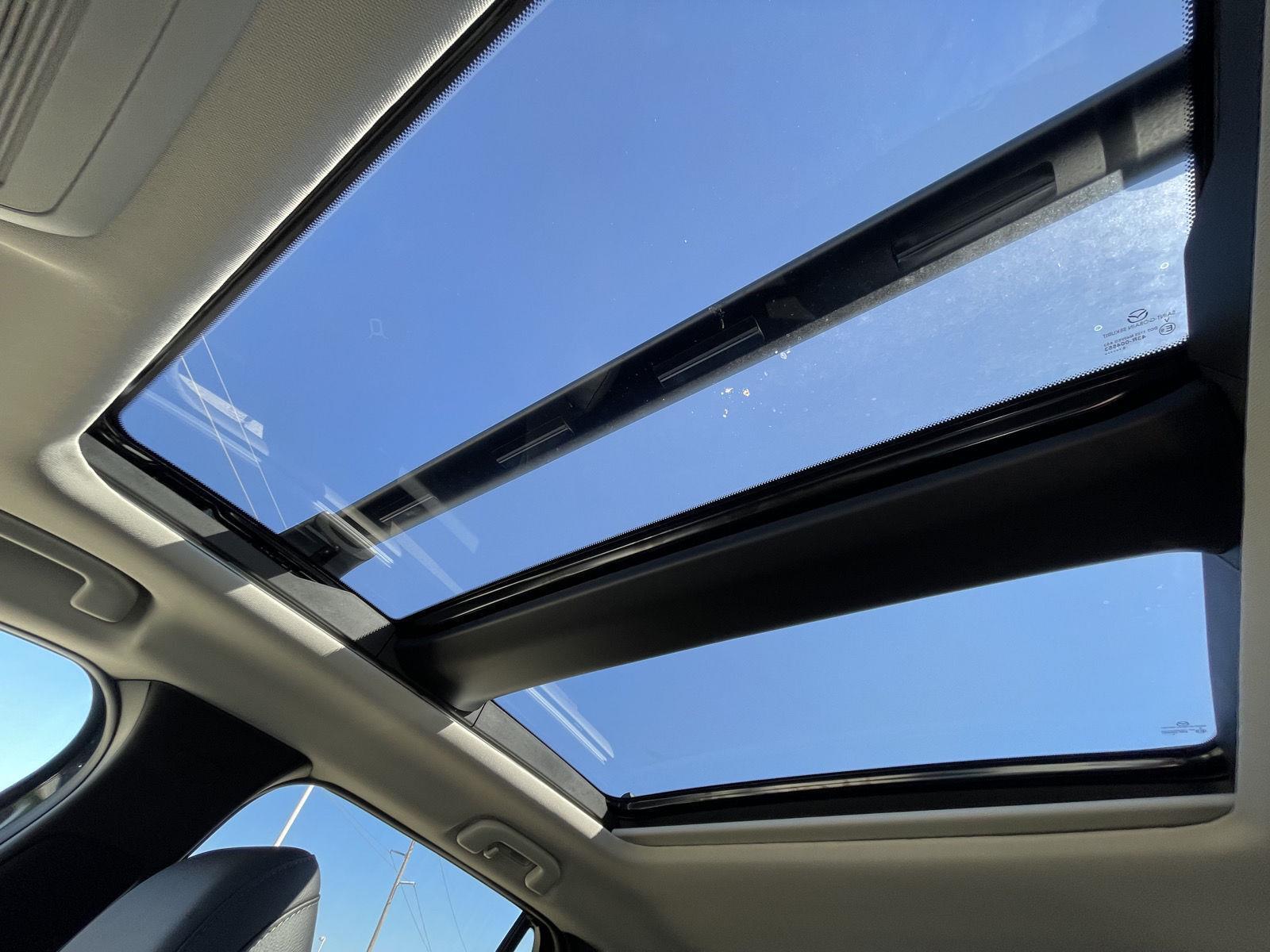 Vehicle photo 22