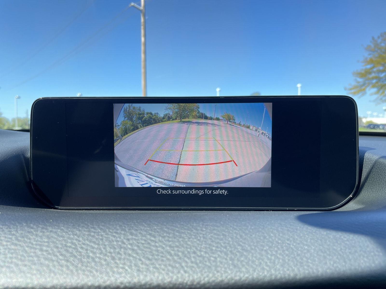 Vehicle photo 24