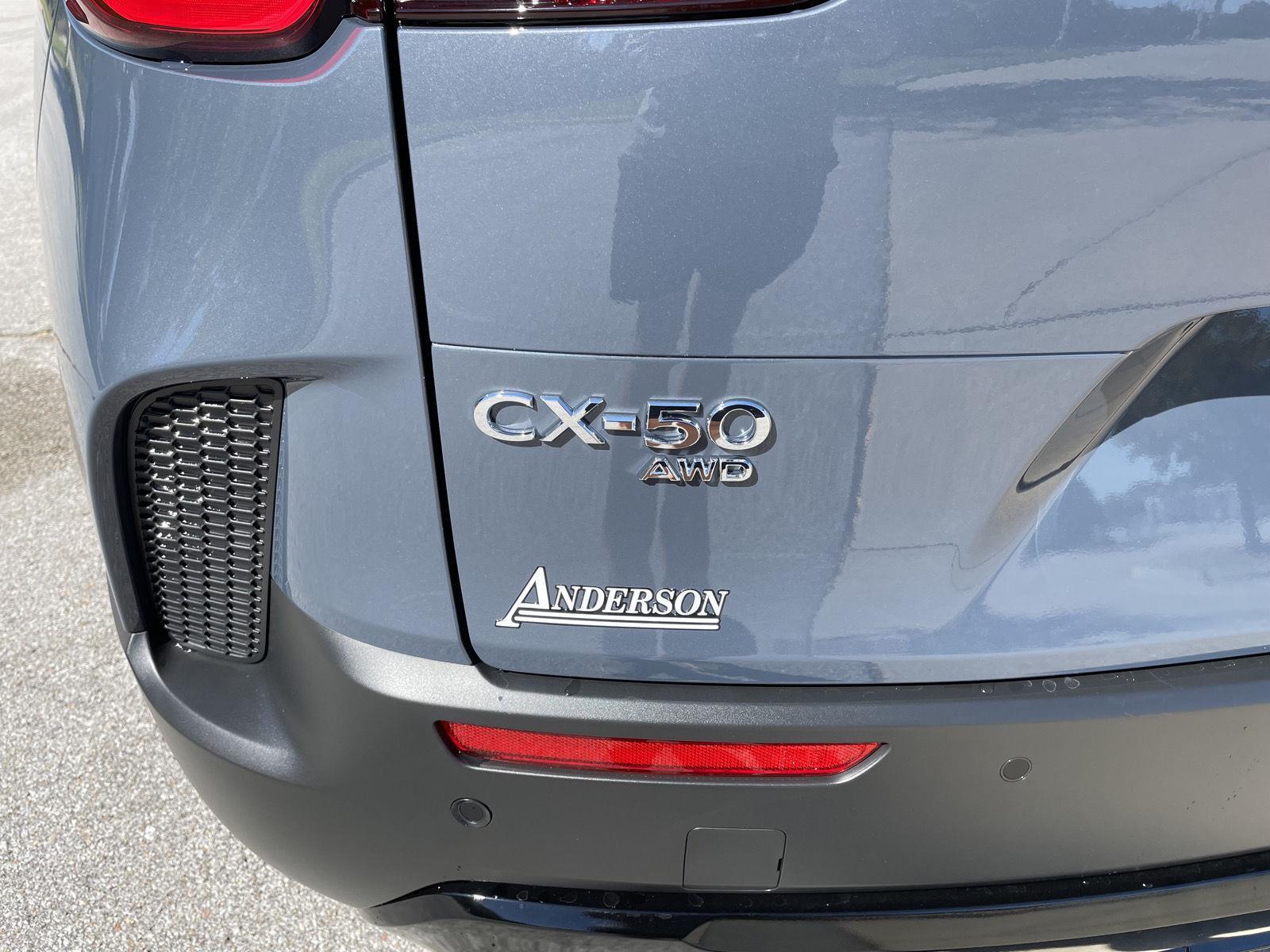 Vehicle photo 38