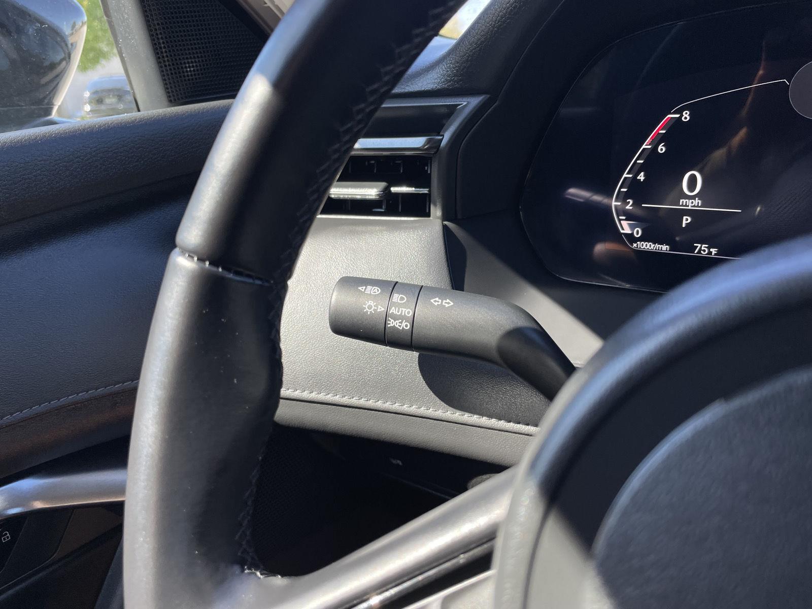 Vehicle photo 16