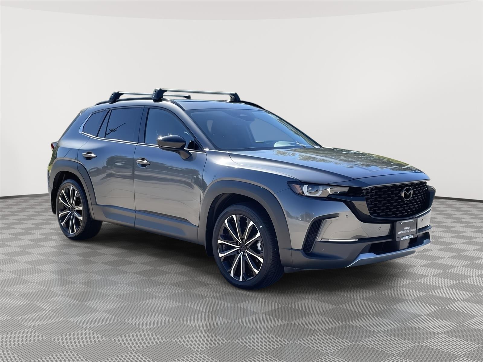 Vehicle photo 5