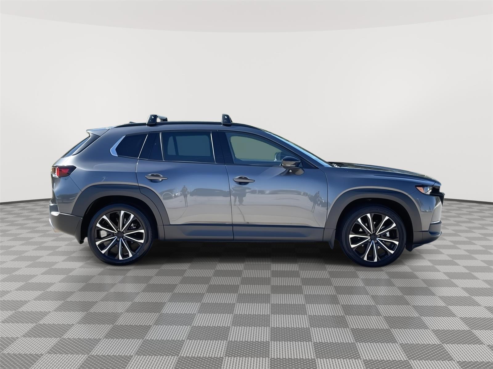 Vehicle photo 6