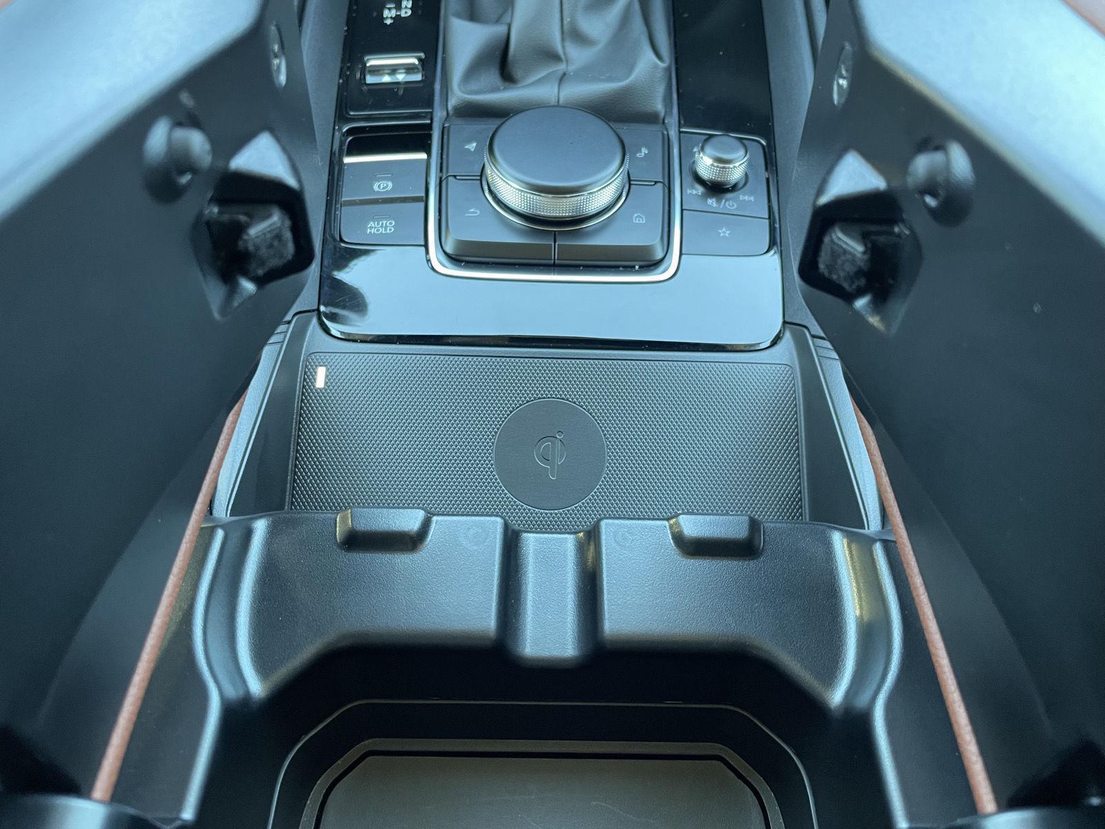 Vehicle photo 34