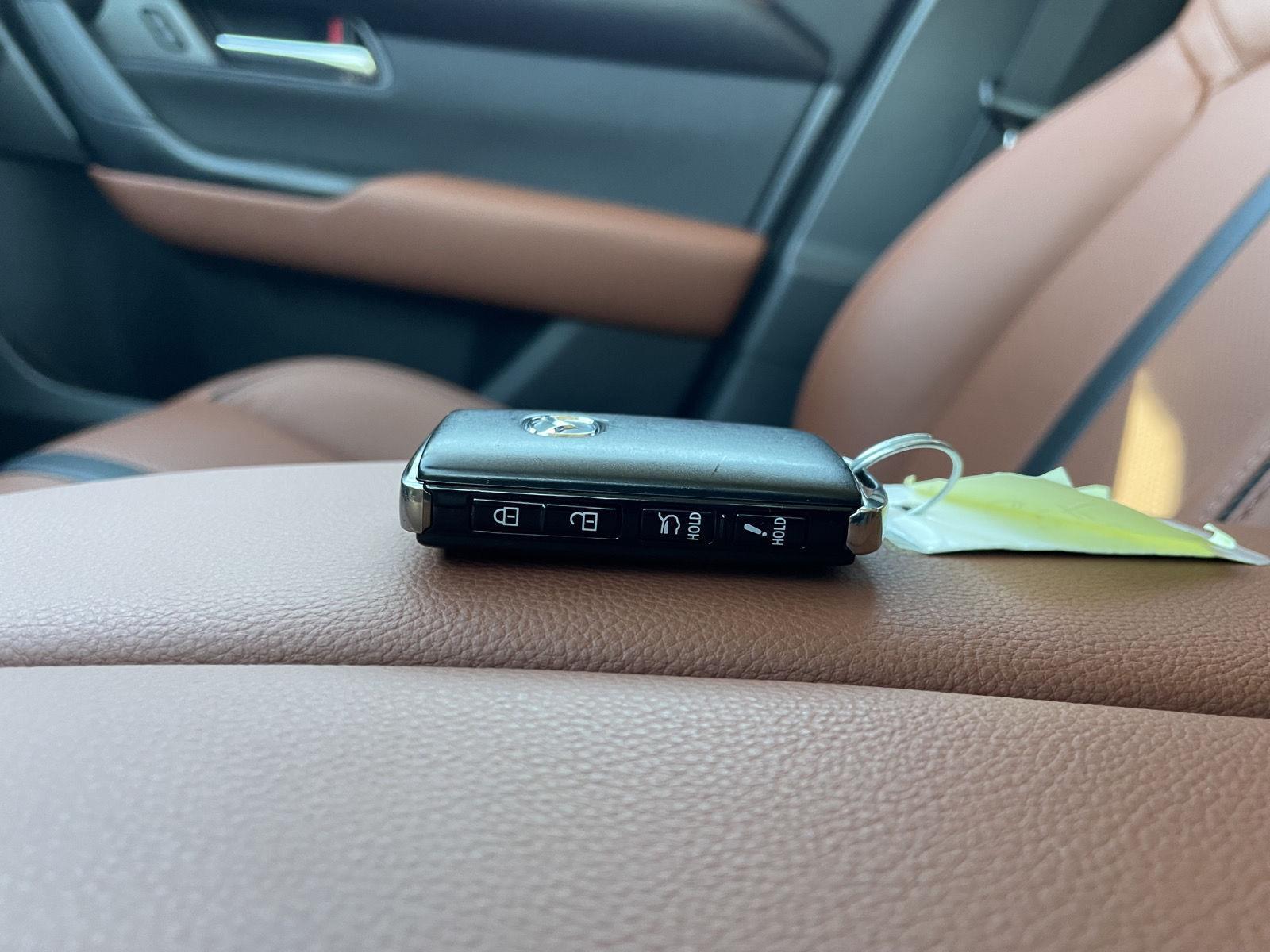 Vehicle photo 43