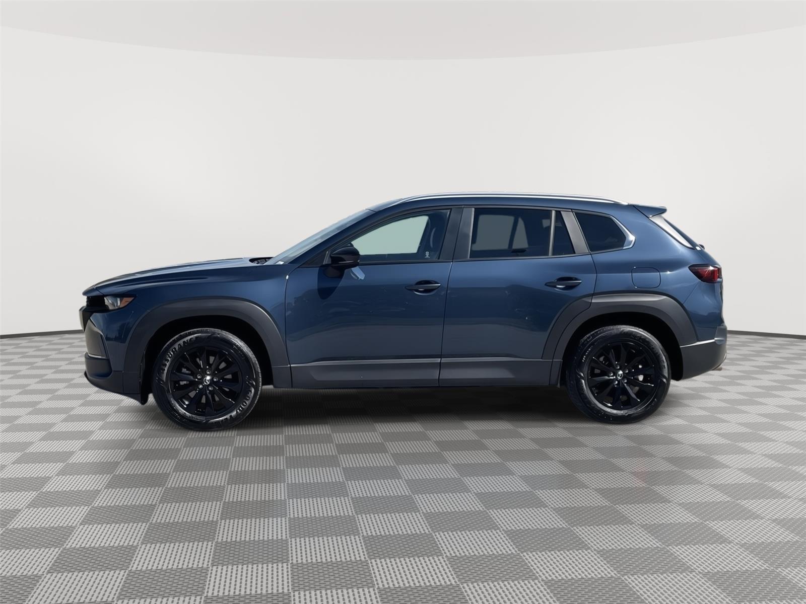 Vehicle photo 2