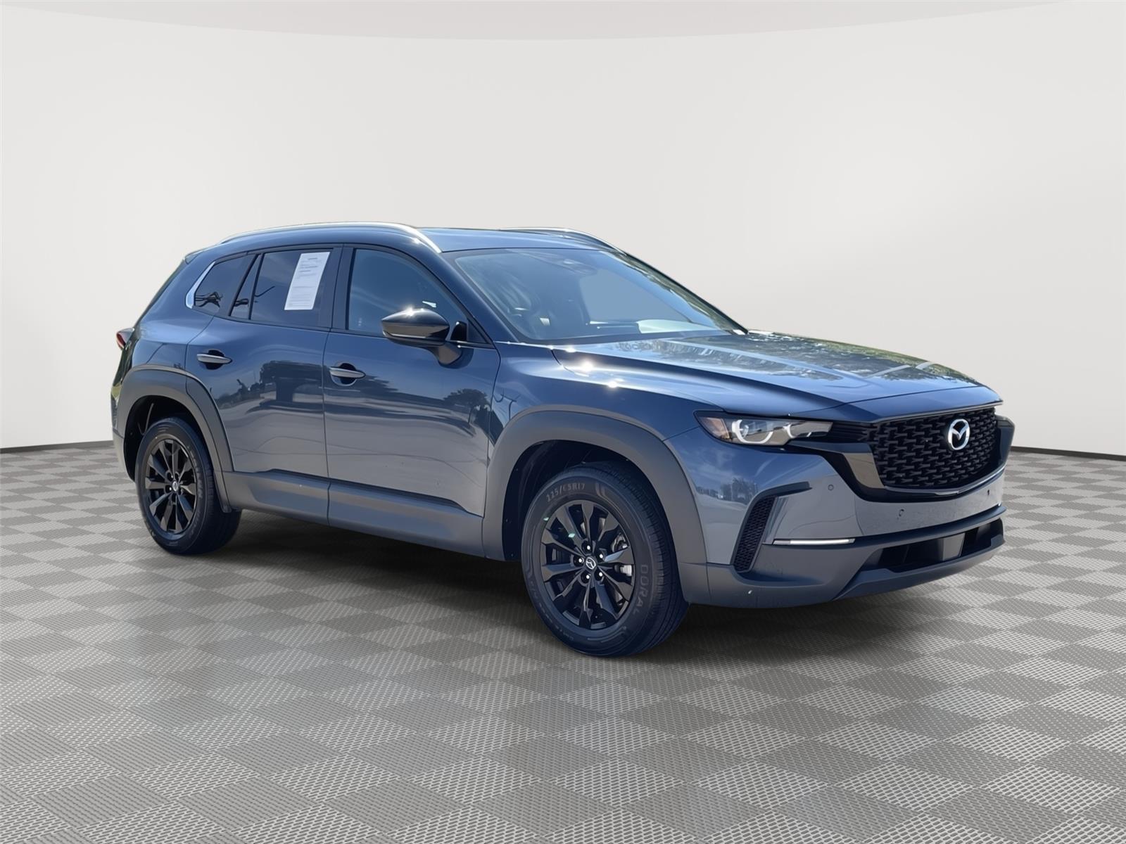 Vehicle photo 5