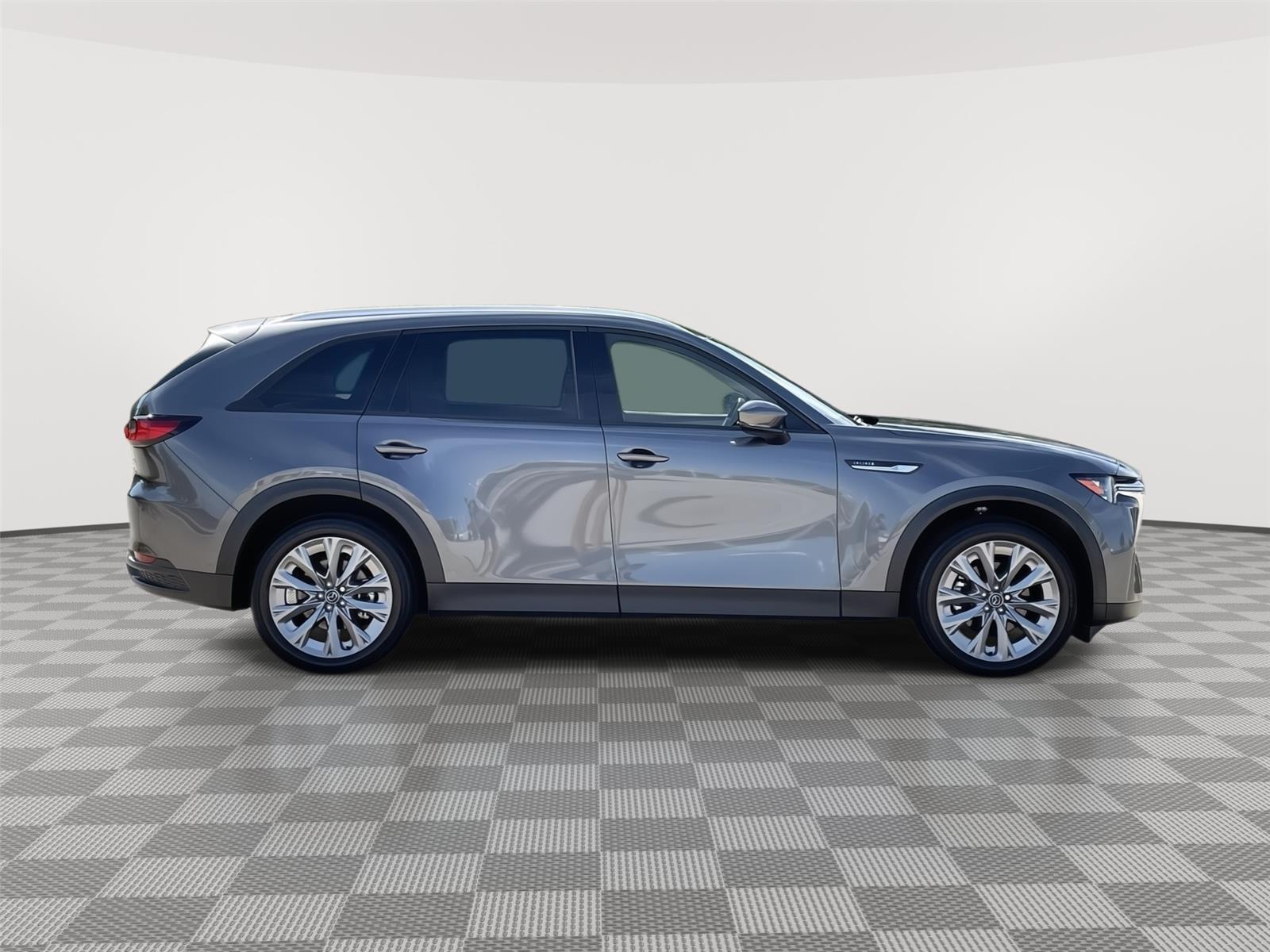 Vehicle photo 6