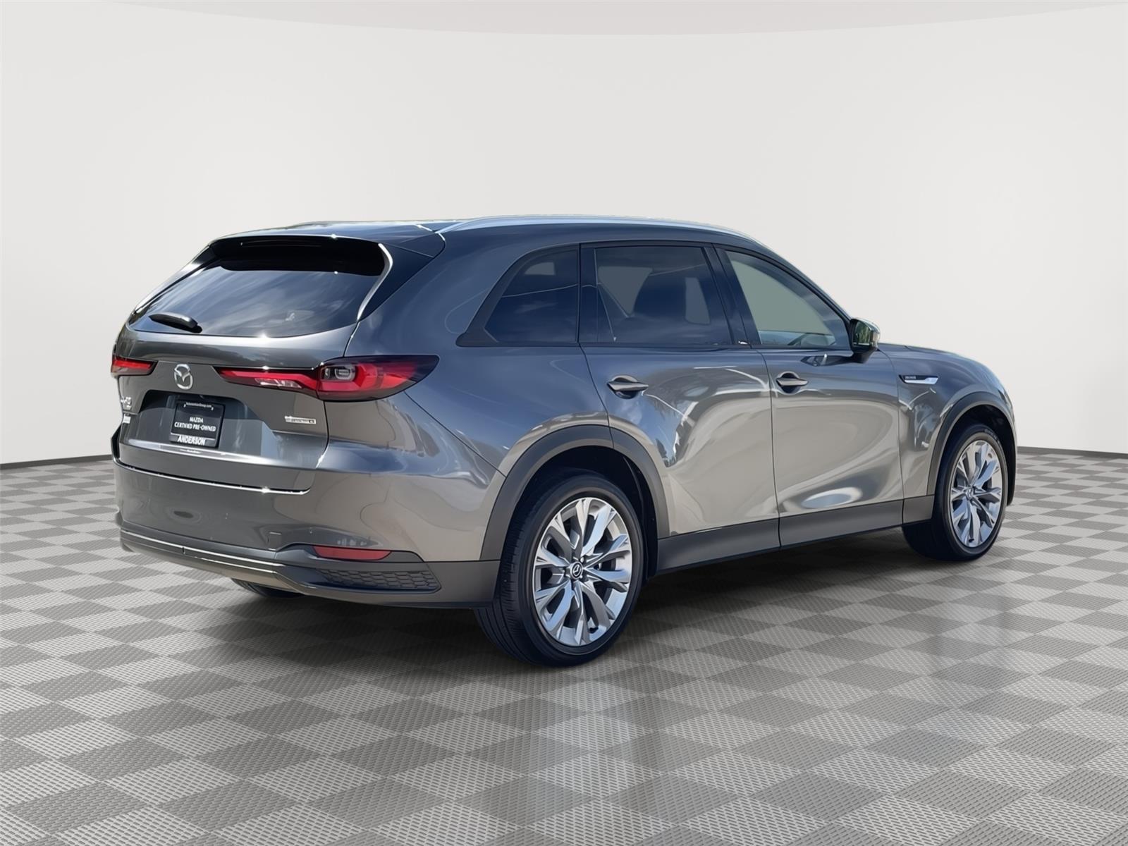 Vehicle photo 7