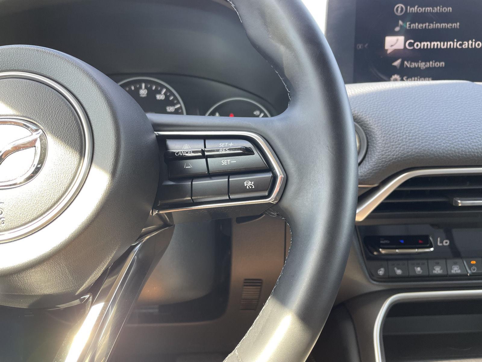 Vehicle photo 14