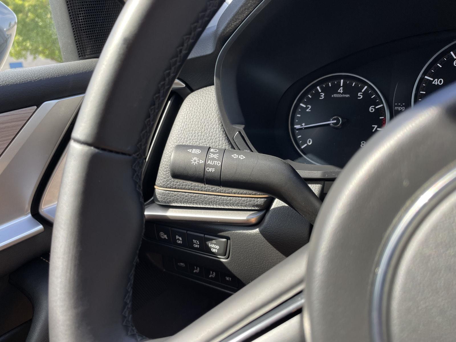 Vehicle photo 16