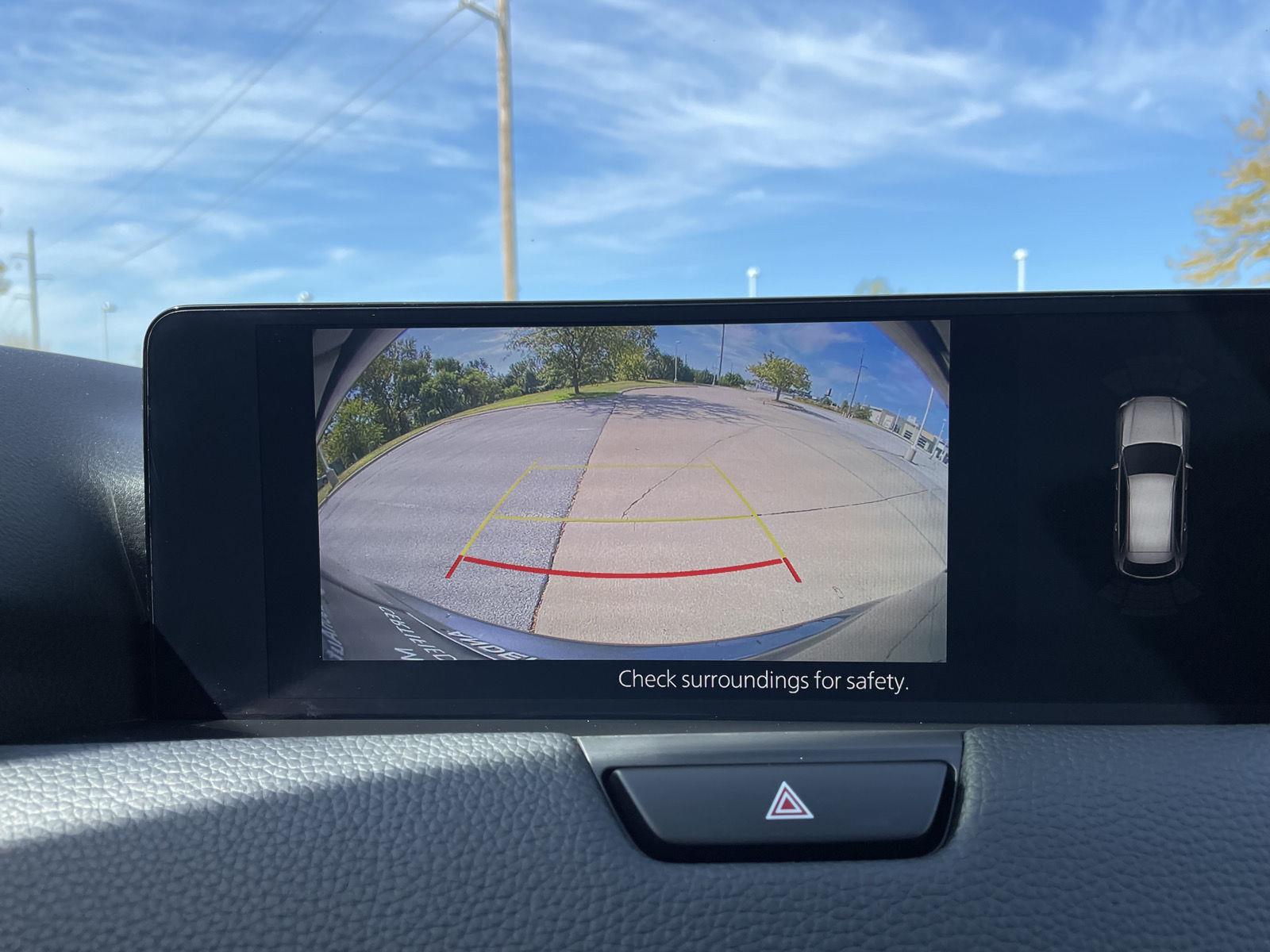 Vehicle photo 25