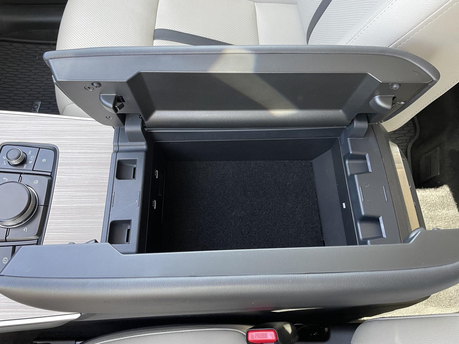 Vehicle photo 33