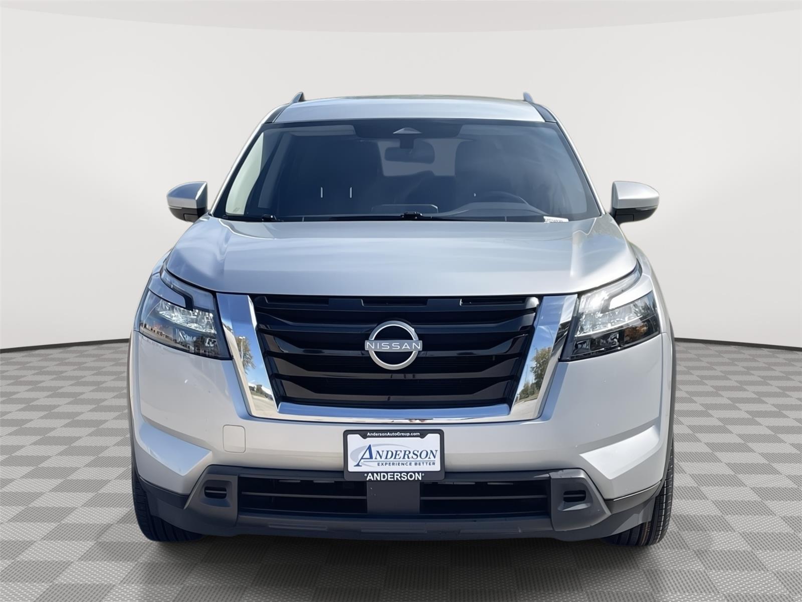 Vehicle photo 4