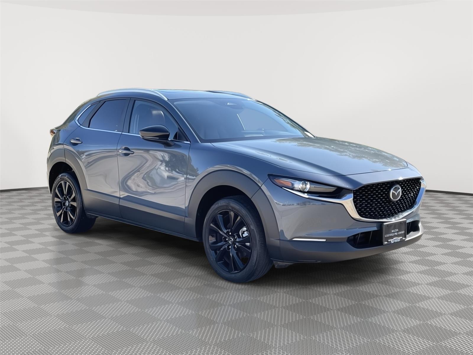 Vehicle photo 5