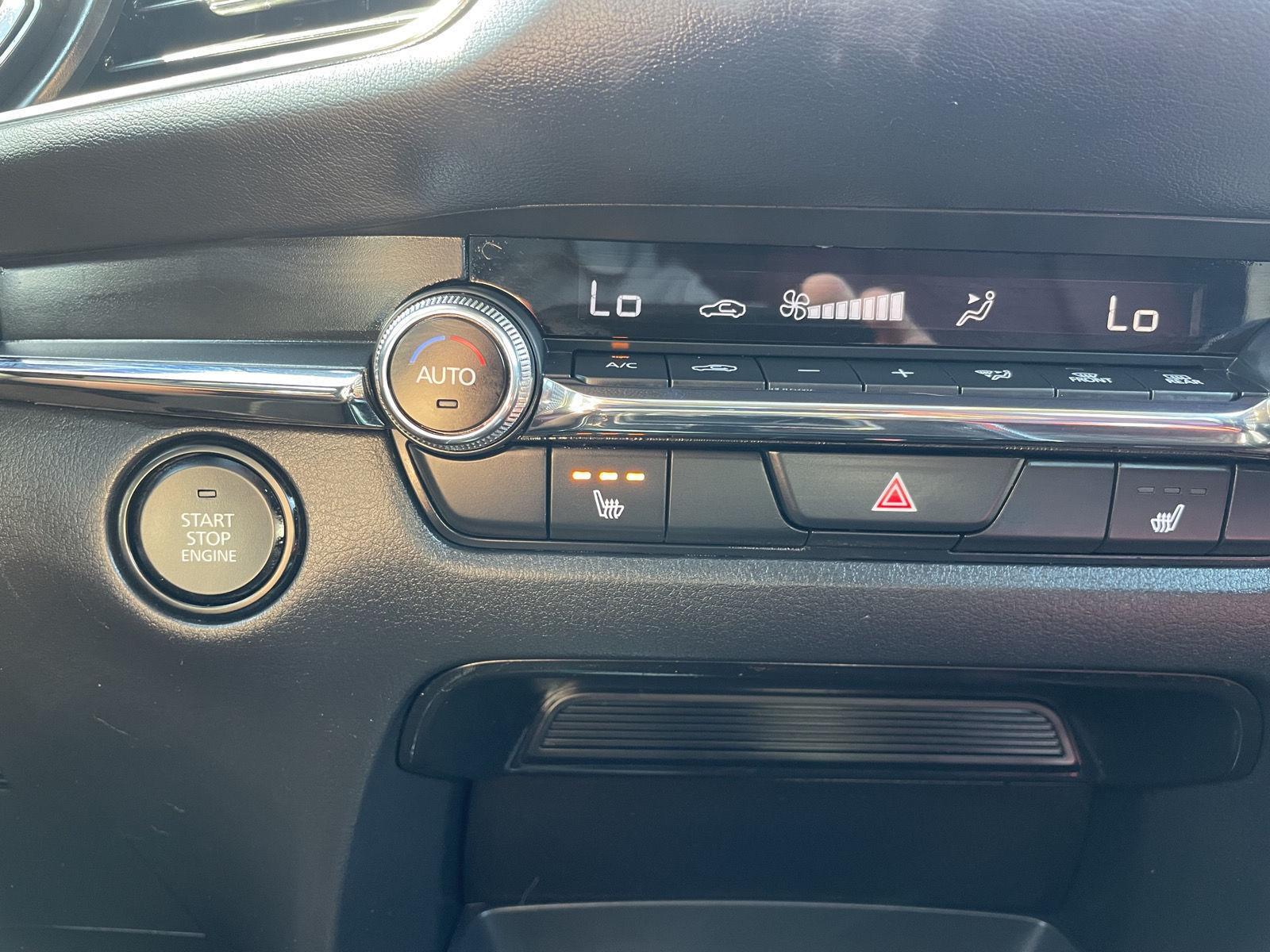 Vehicle photo 25
