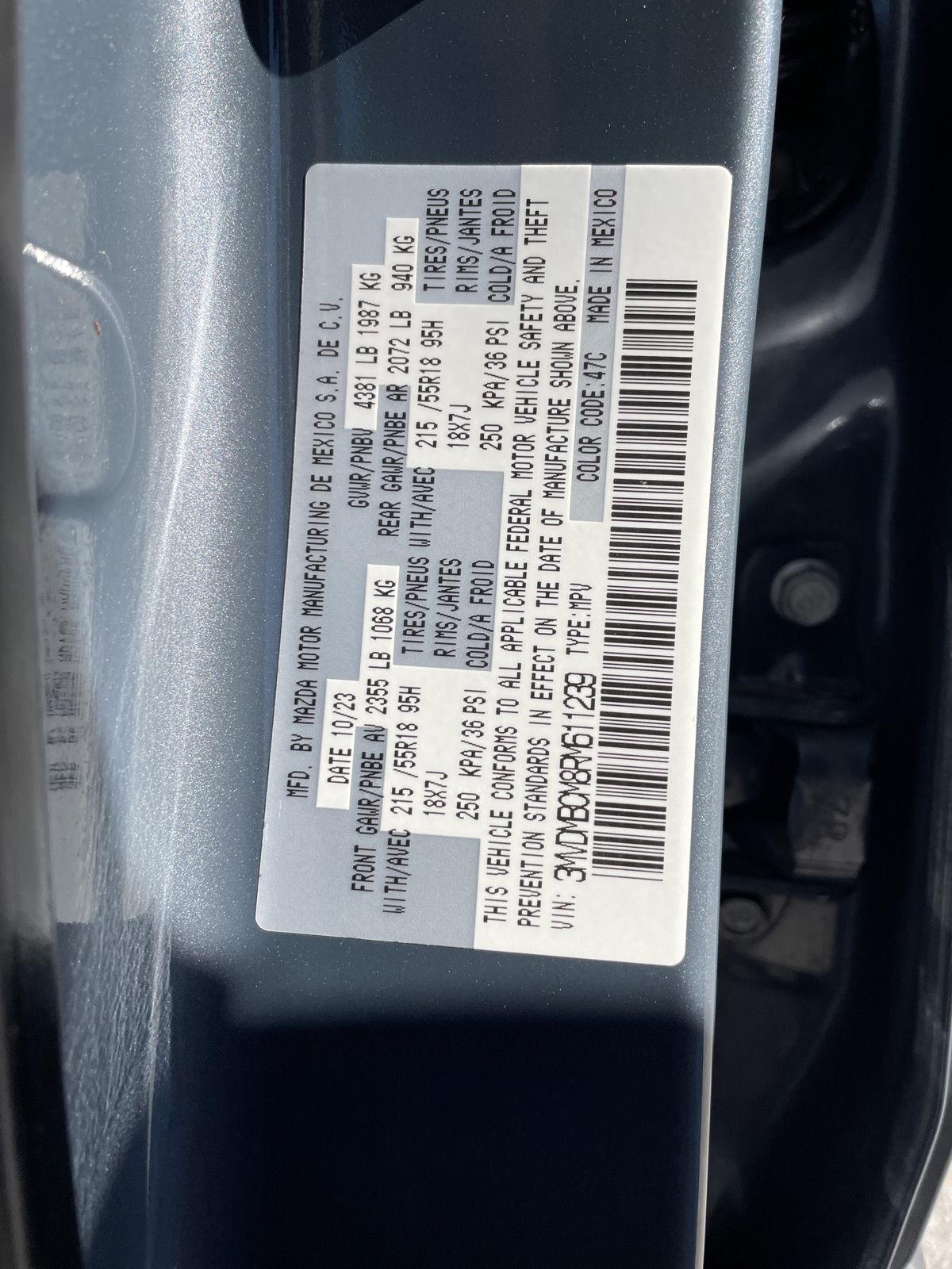 Vehicle photo 30