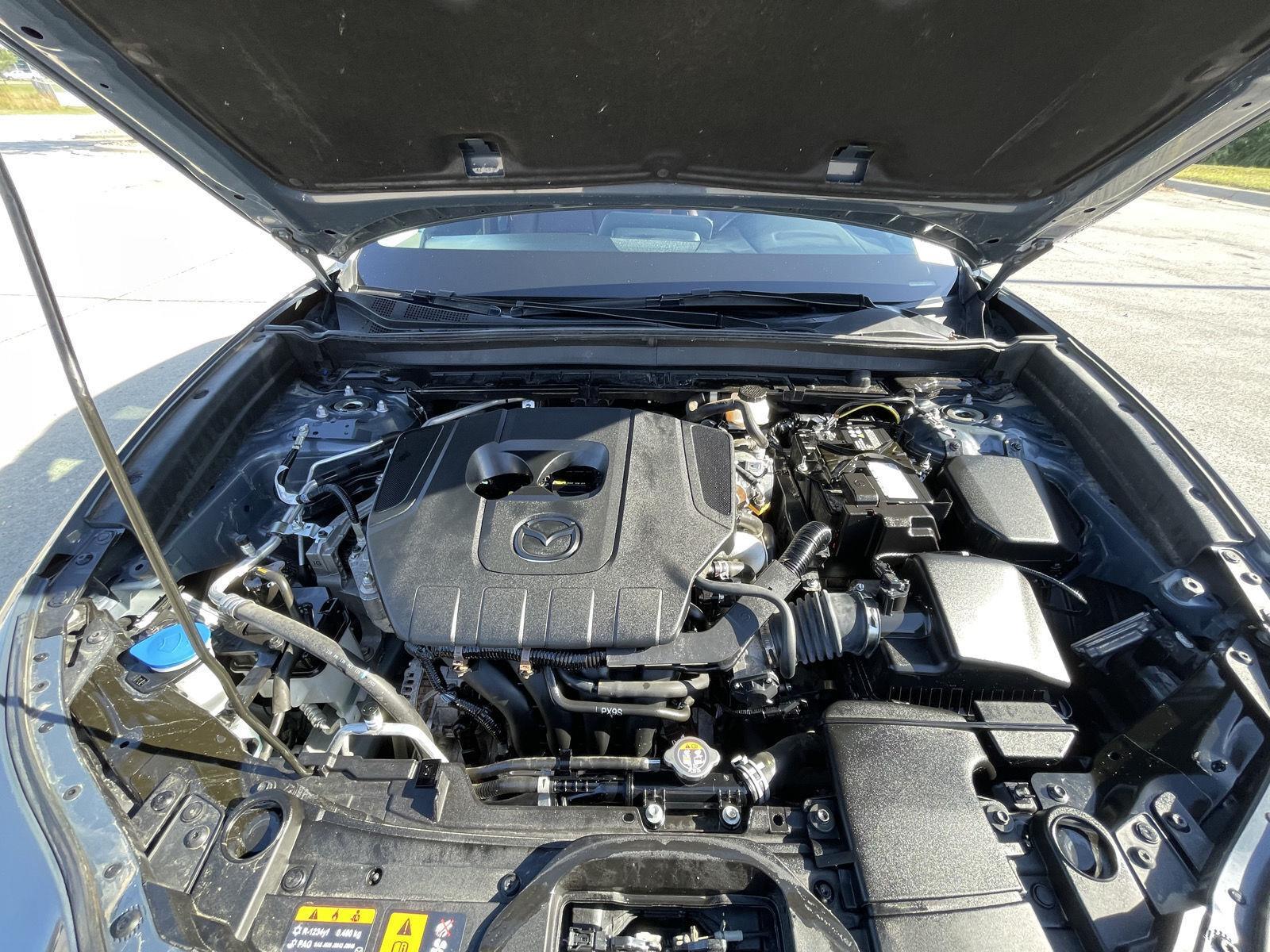 Vehicle photo 32