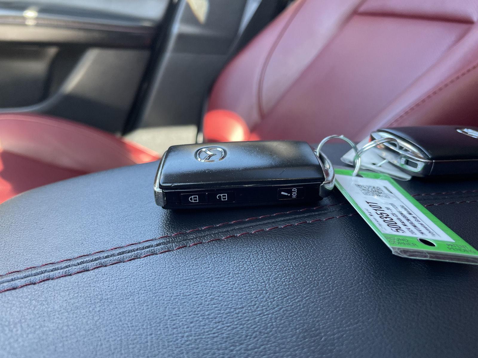 Vehicle photo 35