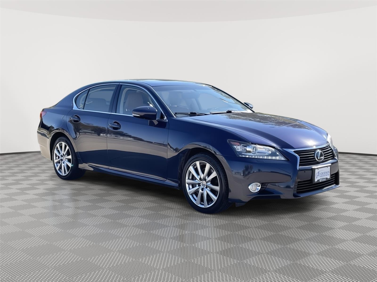 Vehicle photo 5