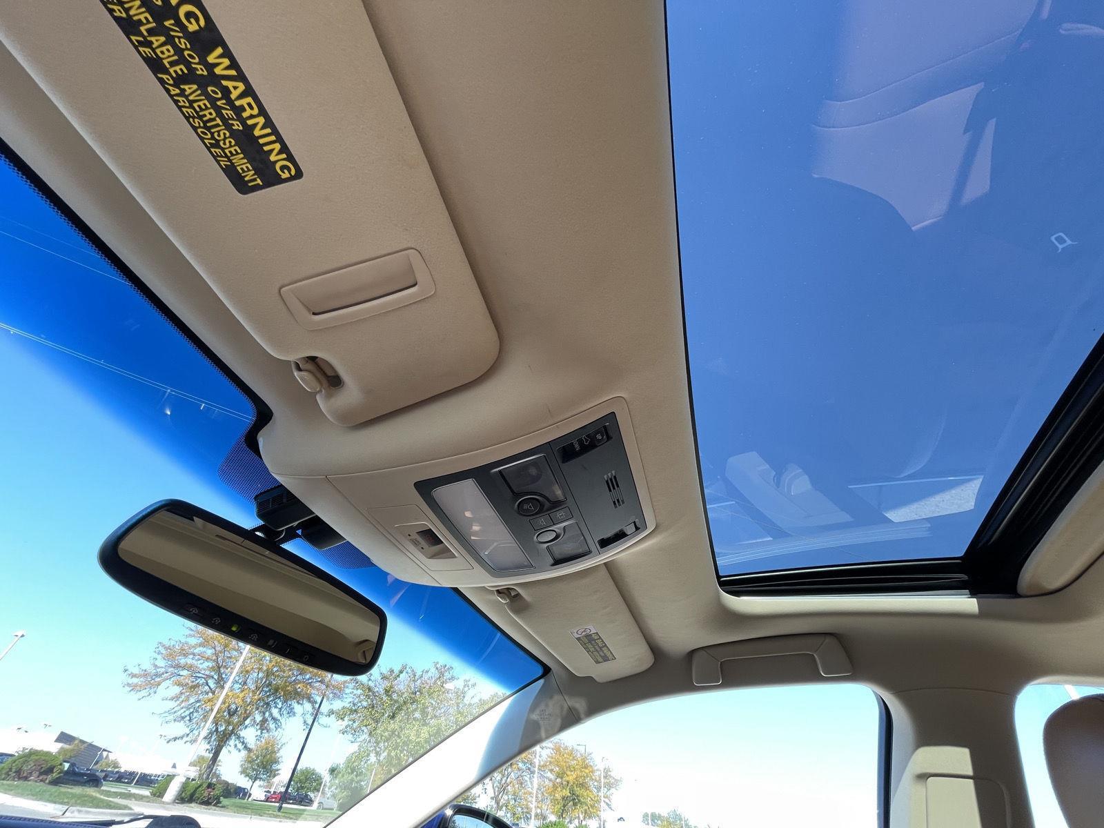 Vehicle photo 20