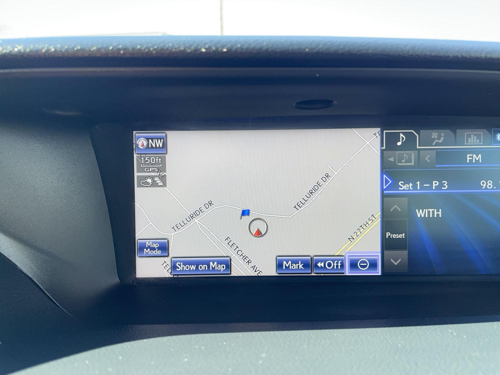 Vehicle photo 23