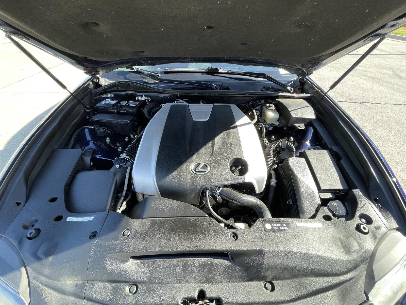 Vehicle photo 31