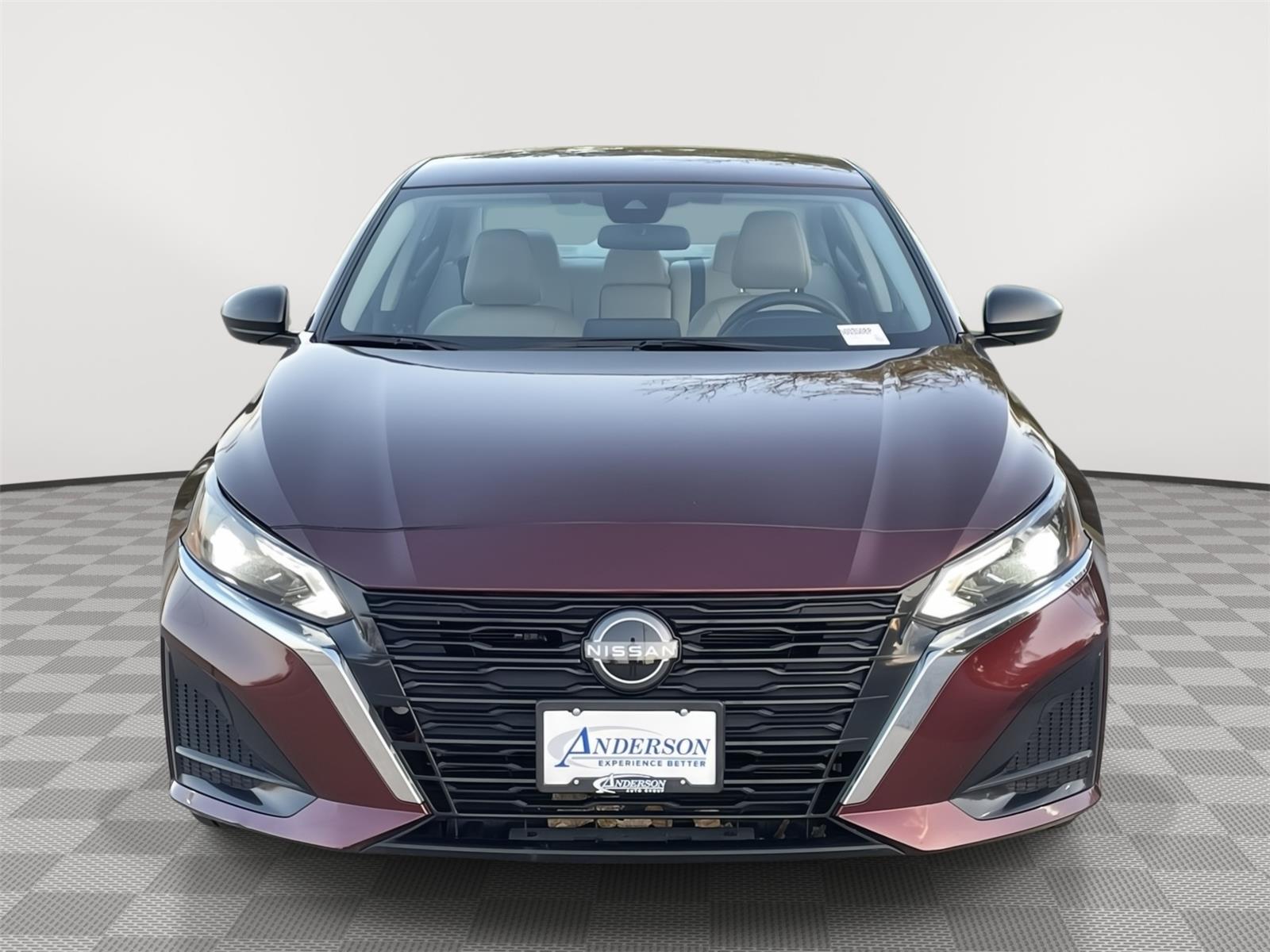 Vehicle photo 4