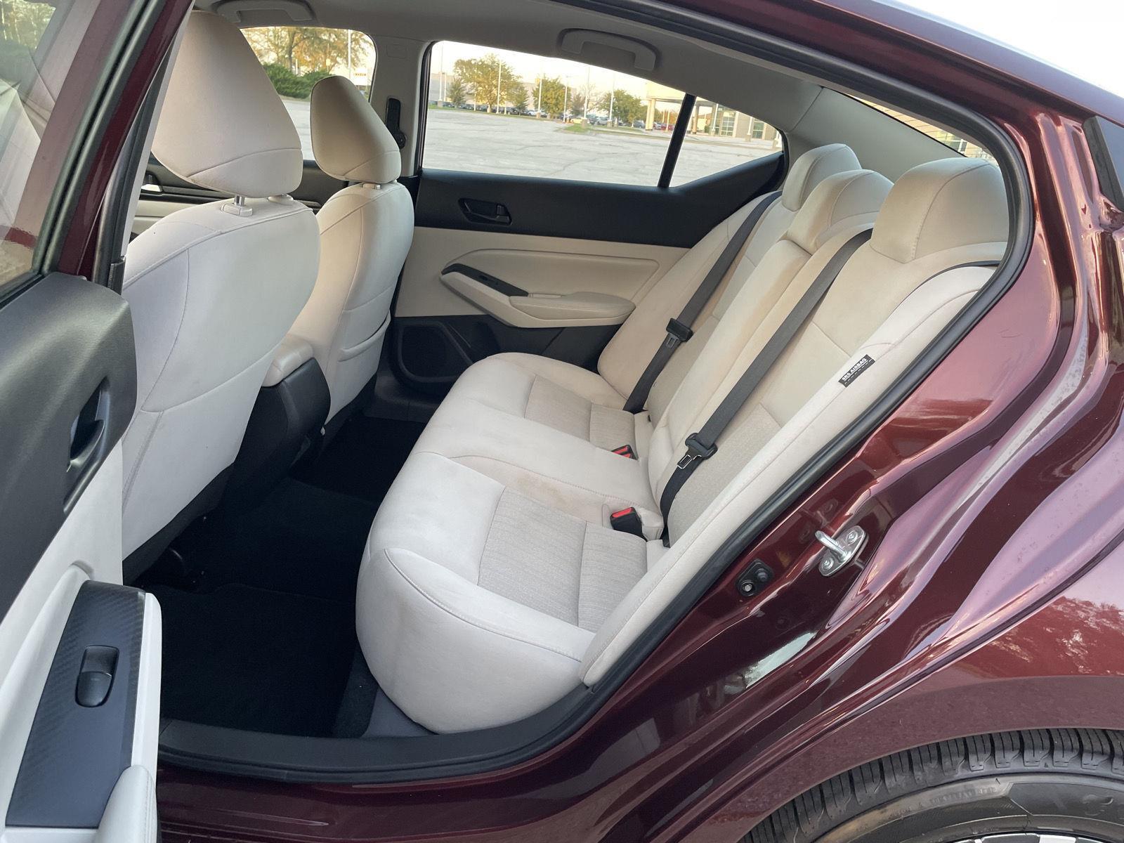 Vehicle photo 20