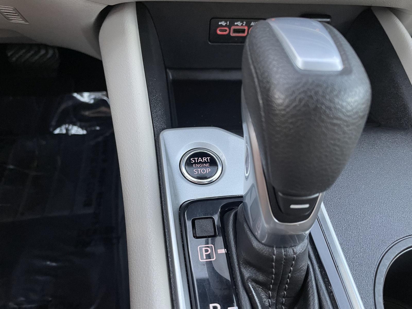 Vehicle photo 21