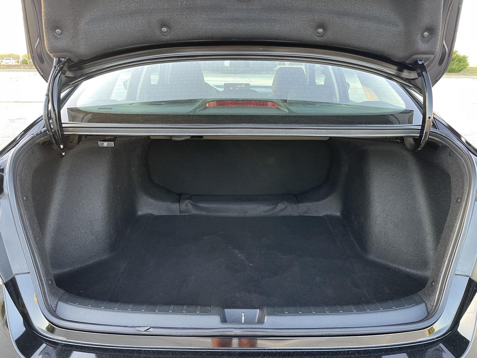 Vehicle photo 31