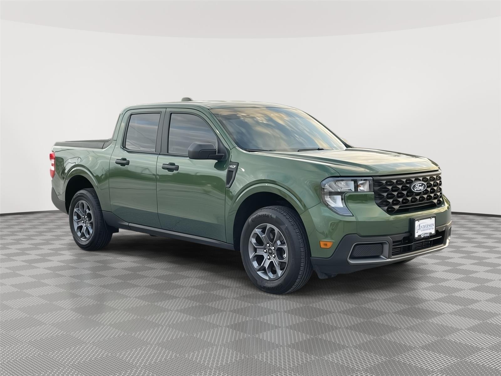 Vehicle photo 5