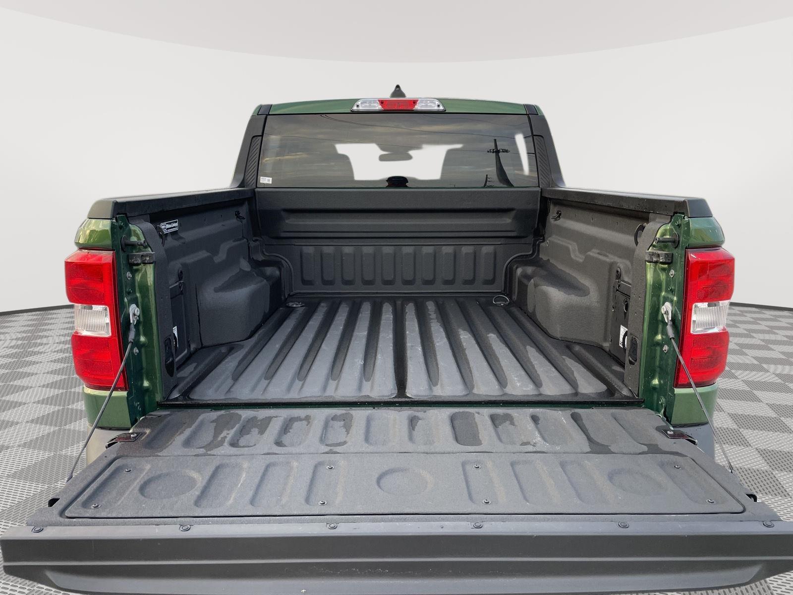 Vehicle photo 34