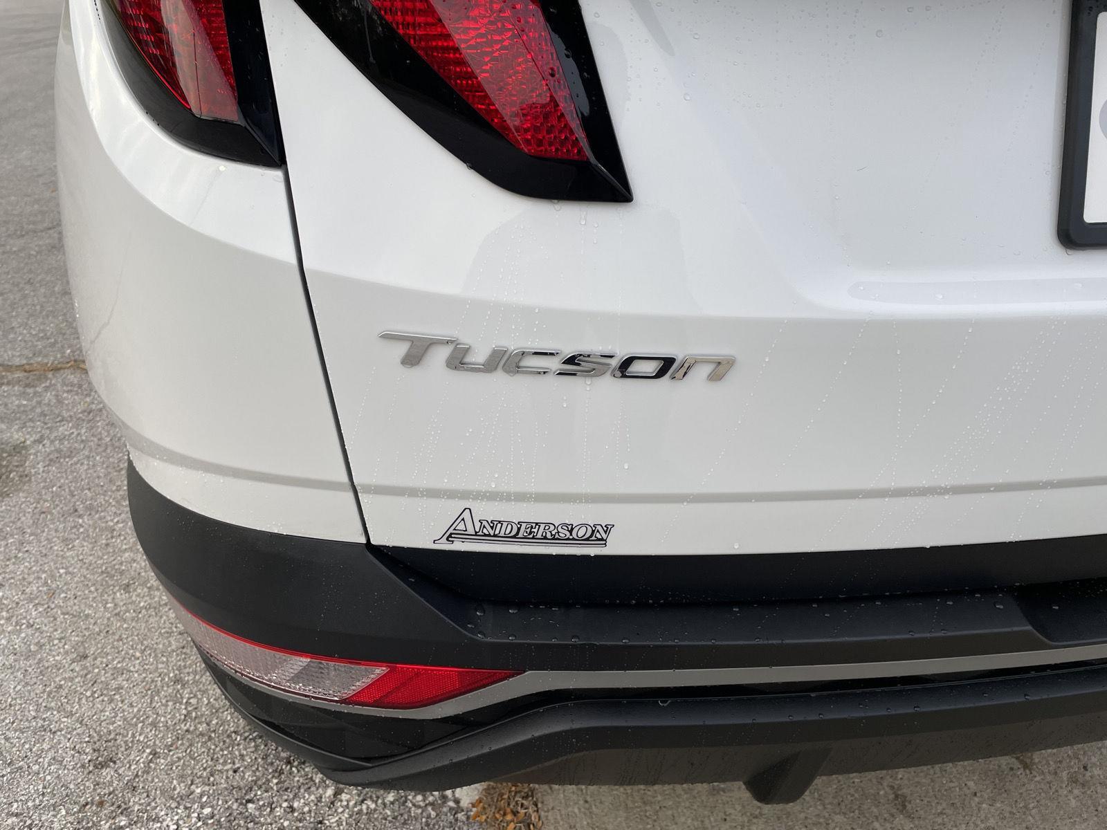 Vehicle photo 34