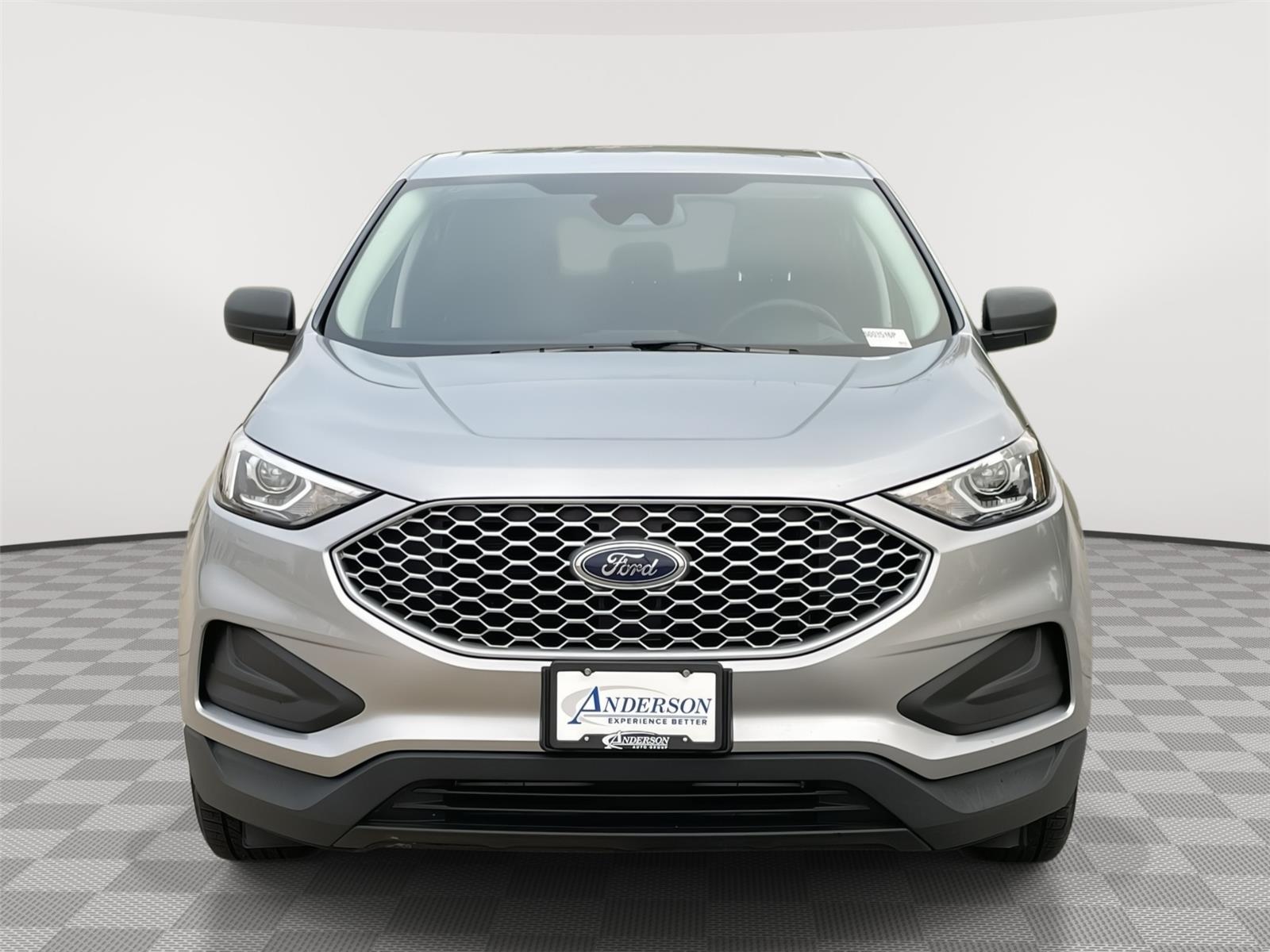 Vehicle photo 4
